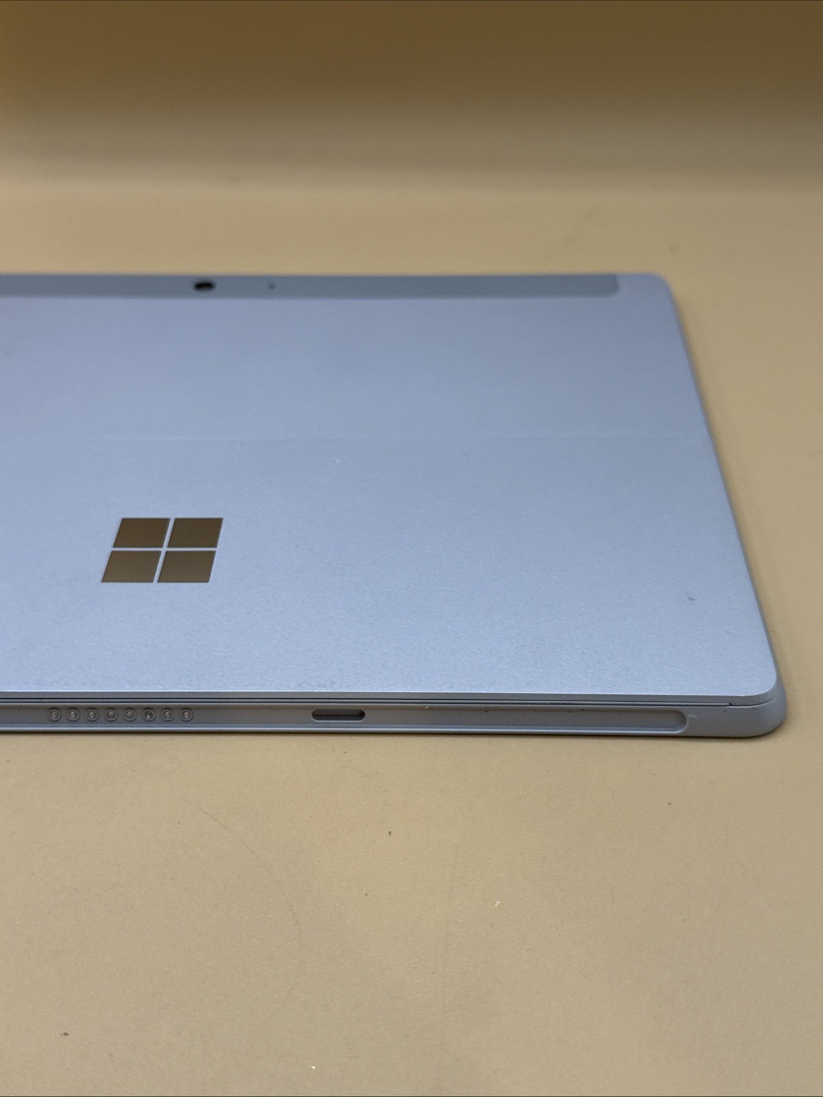 Microsoft Surface Go 3 1901 Intel Pentium Gold 6500Y 1.1GHz, 4GB RAM 64G Touch