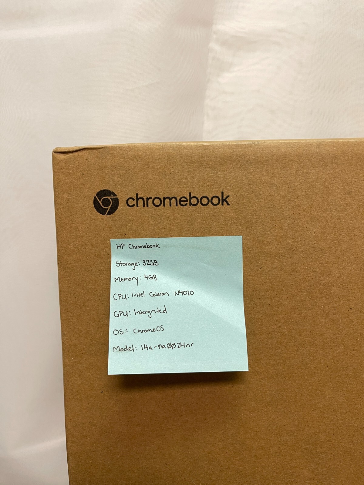 HP Chromebook 14a-na0024nr Silver 4GB RAM 32GB Storage Integrated 14″ Laptop