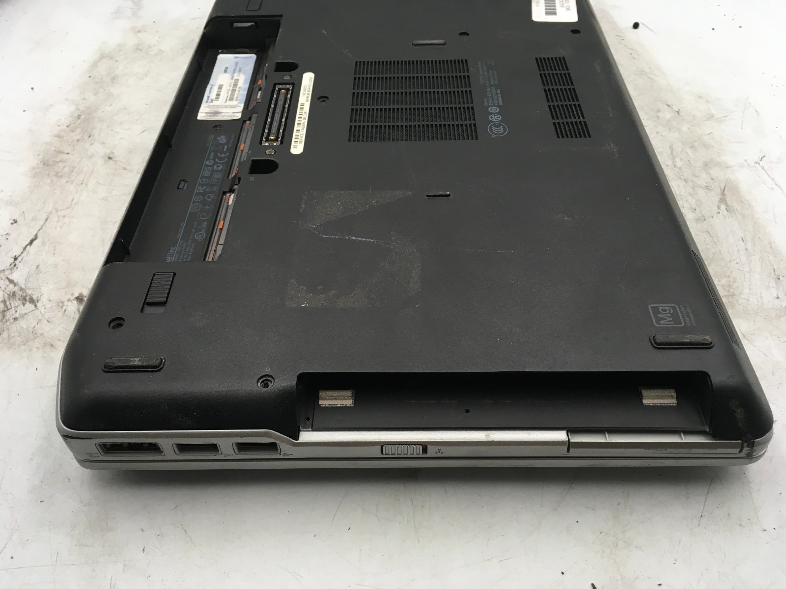 DELL LATITUDE E6420 – BOOTS TO BIOS – INTEL I5 2520M – NO RAM – READ DESC – BB!