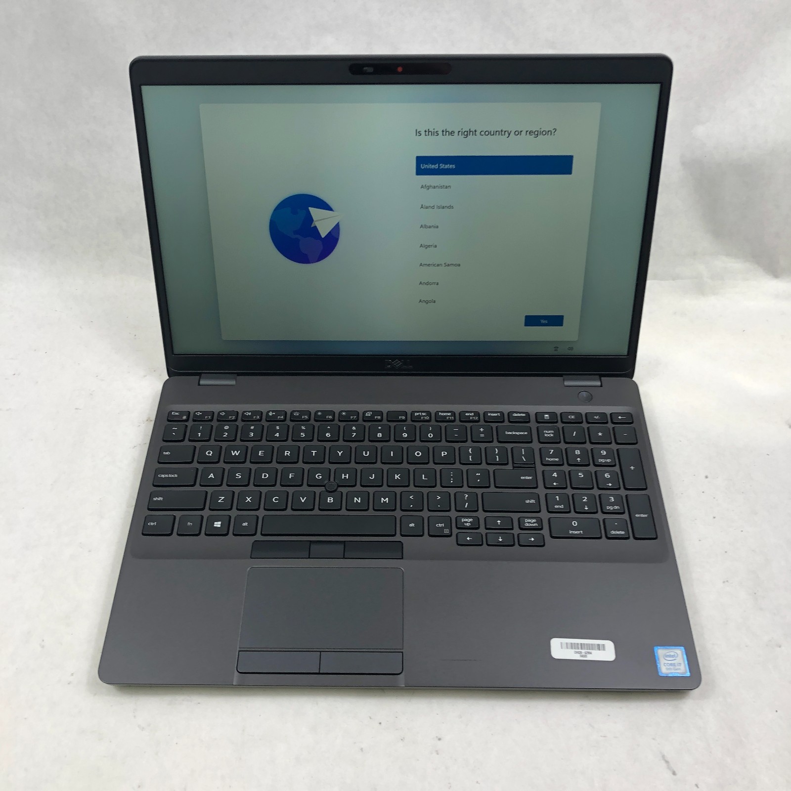 Dell Precision 3541 15.6″ Intel i7-9750H 16GB DDR4 256GB SSD Quadro P620 Win 11