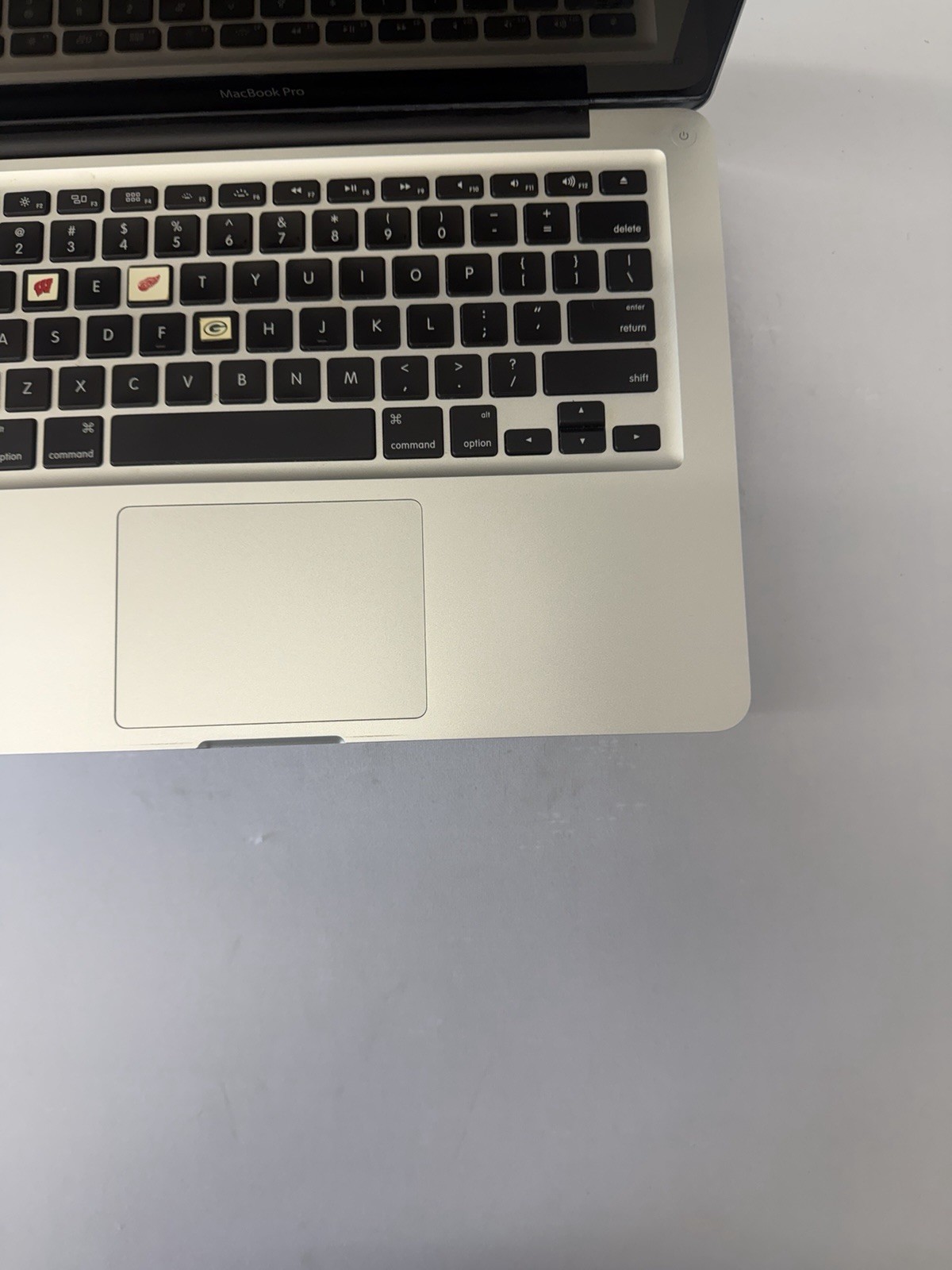 Apple Macbook Pro 2012 13-in Lapbook – Good Screen – Intel i5-3210m – Read Des