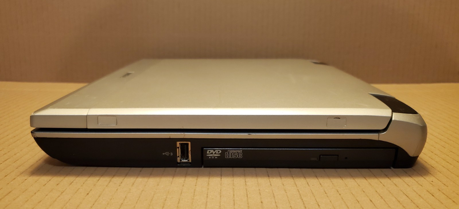 Toshiba Tecra M1 Intel Pentium M 1.6GHz 1024 MB NO HDD – Vintage Retro Gaming