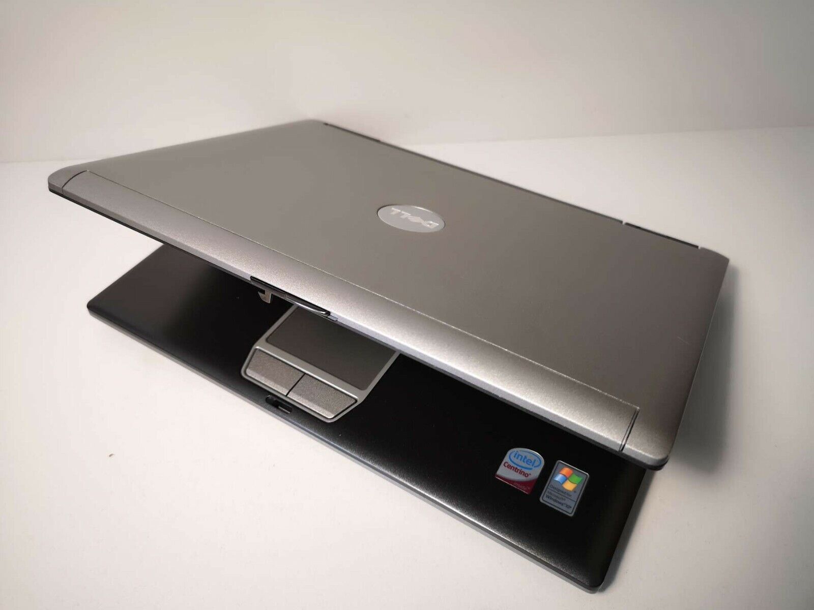 Dell Latitude D430 Core 2 Duo U7500 1.06Ghz 2GB RAM 1280x800px Windows 7 Pro