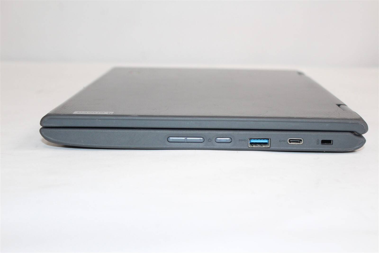 Lenovo ChromeBook 300E Gen 2 11.6″ HD Touch AMD A4-9120C 1.6GHz 4GB 32GB eMMC