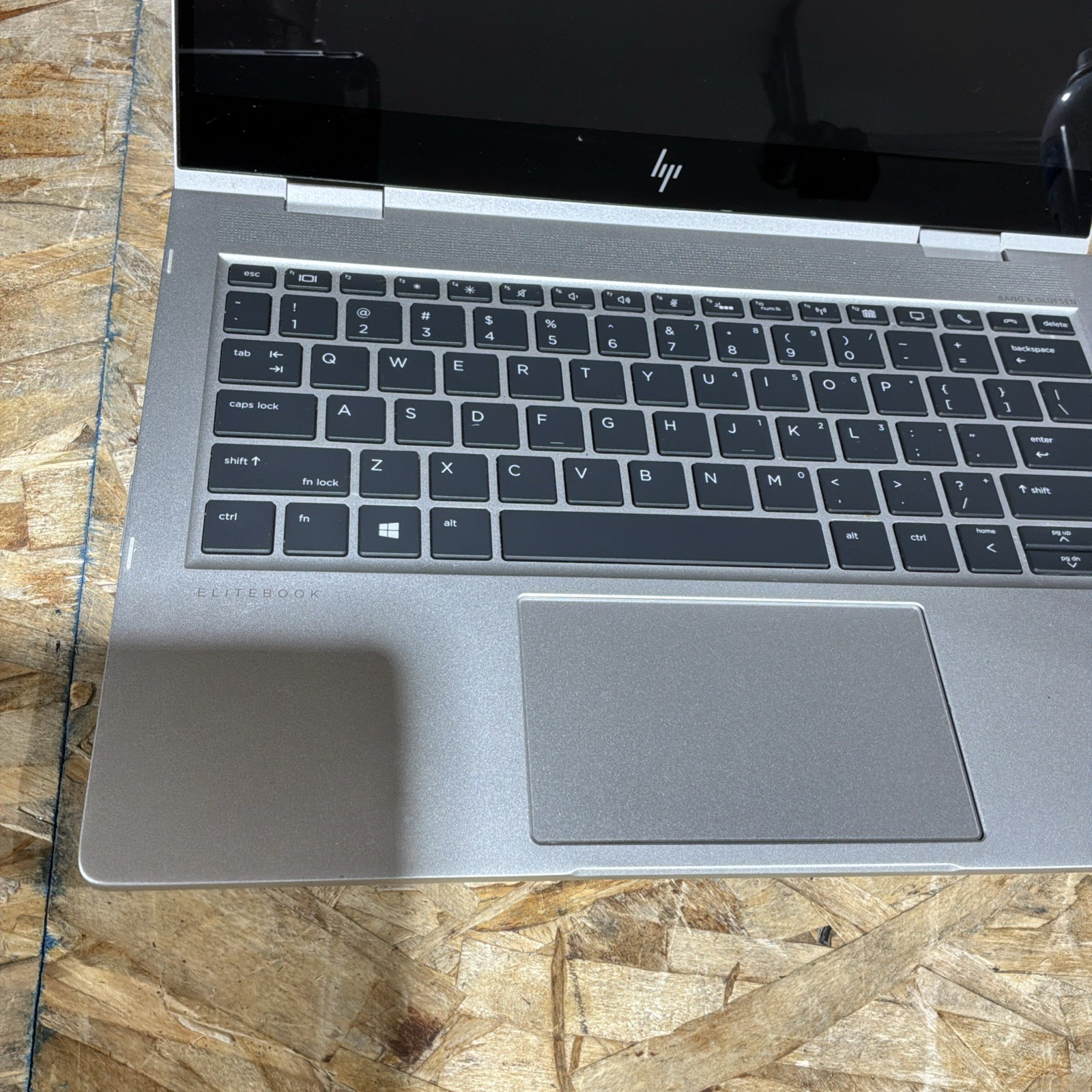HP EliteBook x360 830 G6 13.3″ FHD | i5-8265U 1.6GHz | 8GB RAM | 256 GB SSD C490
