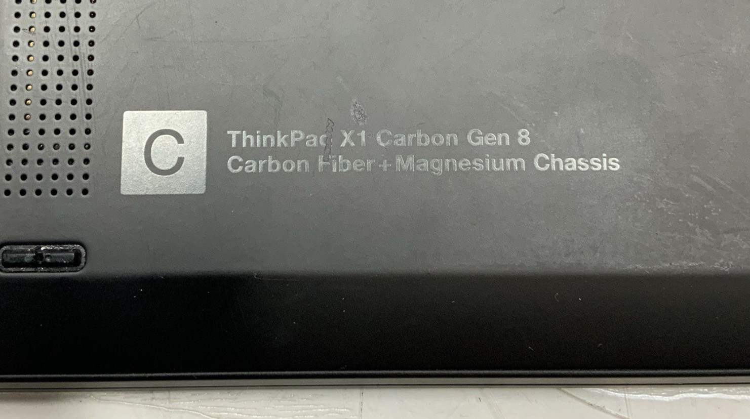 Lenovo ThinkPad X1 Carbon Gen 8 Intel i5-10310U 16GB DDR4 256GB | Windows 10 Pro