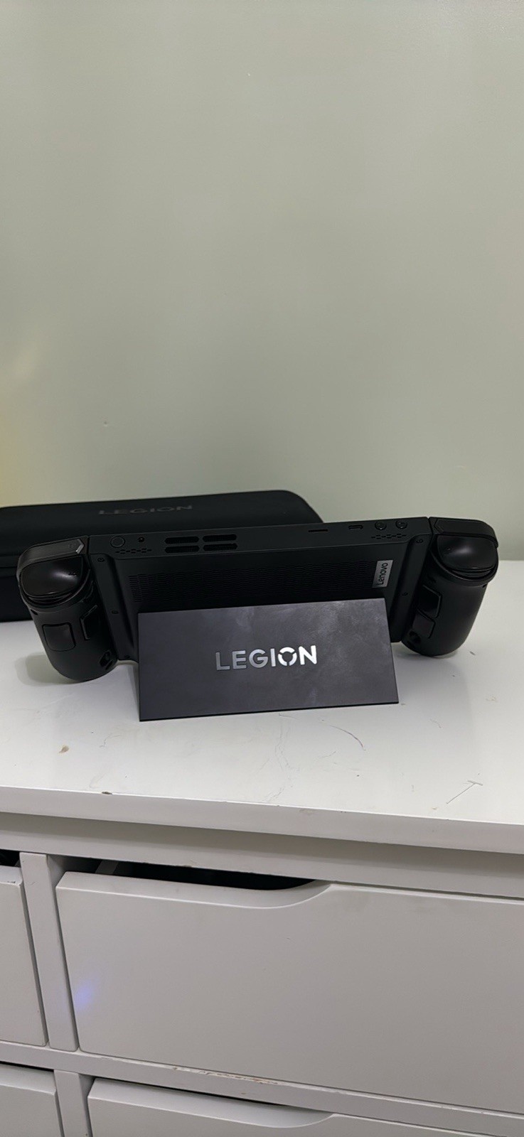 Lenovo Legion Go (1 TB SSD, 16GB Ram) [READ DESCRIPTION]
