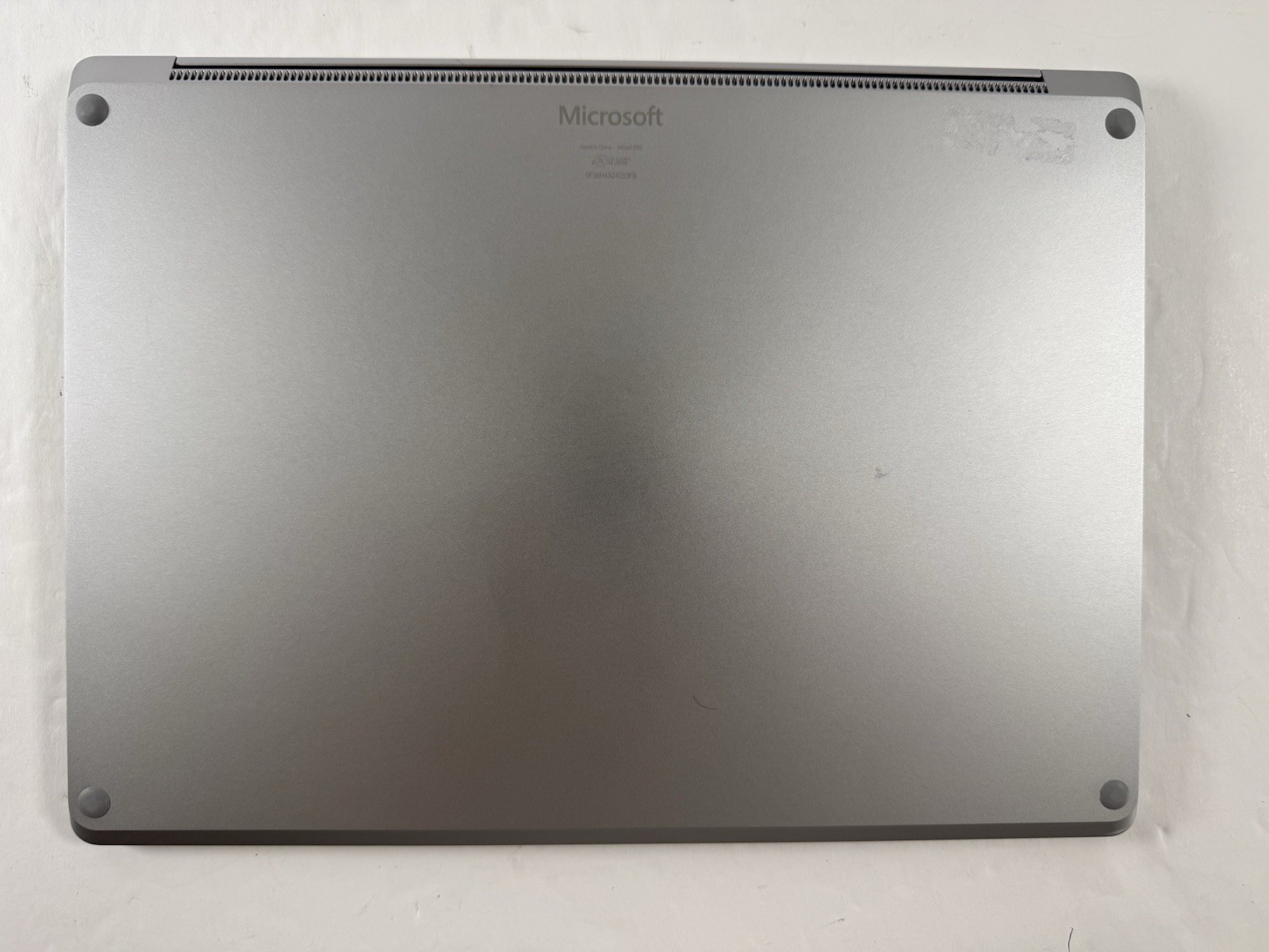 Microsoft Surface Laptop 5 13.5” 1950 Intel Core i7-1265U 16GB RAM 512GB NVME
