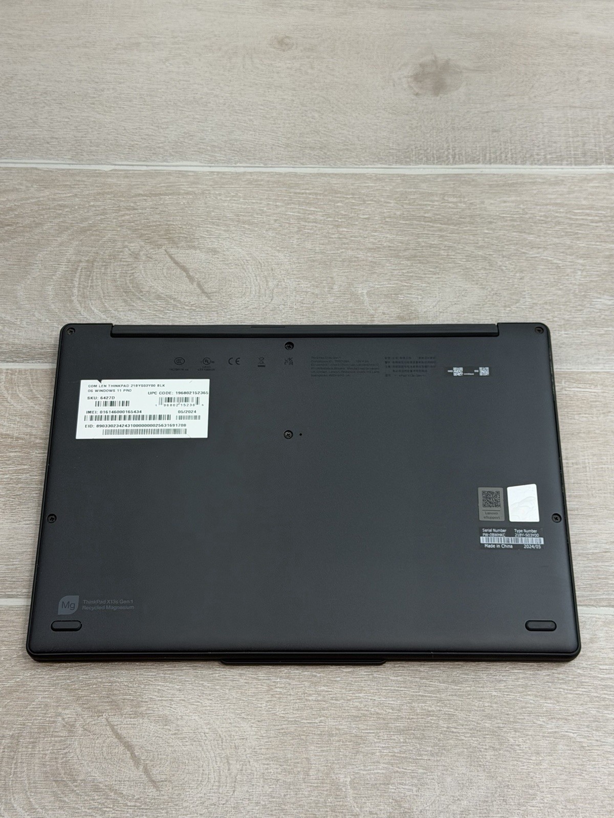 Lenovo ThinkPad X13s Gen 1 13″ Touch Laptop Snapdragon 8CX Gen 3 16GB RAM 512GB