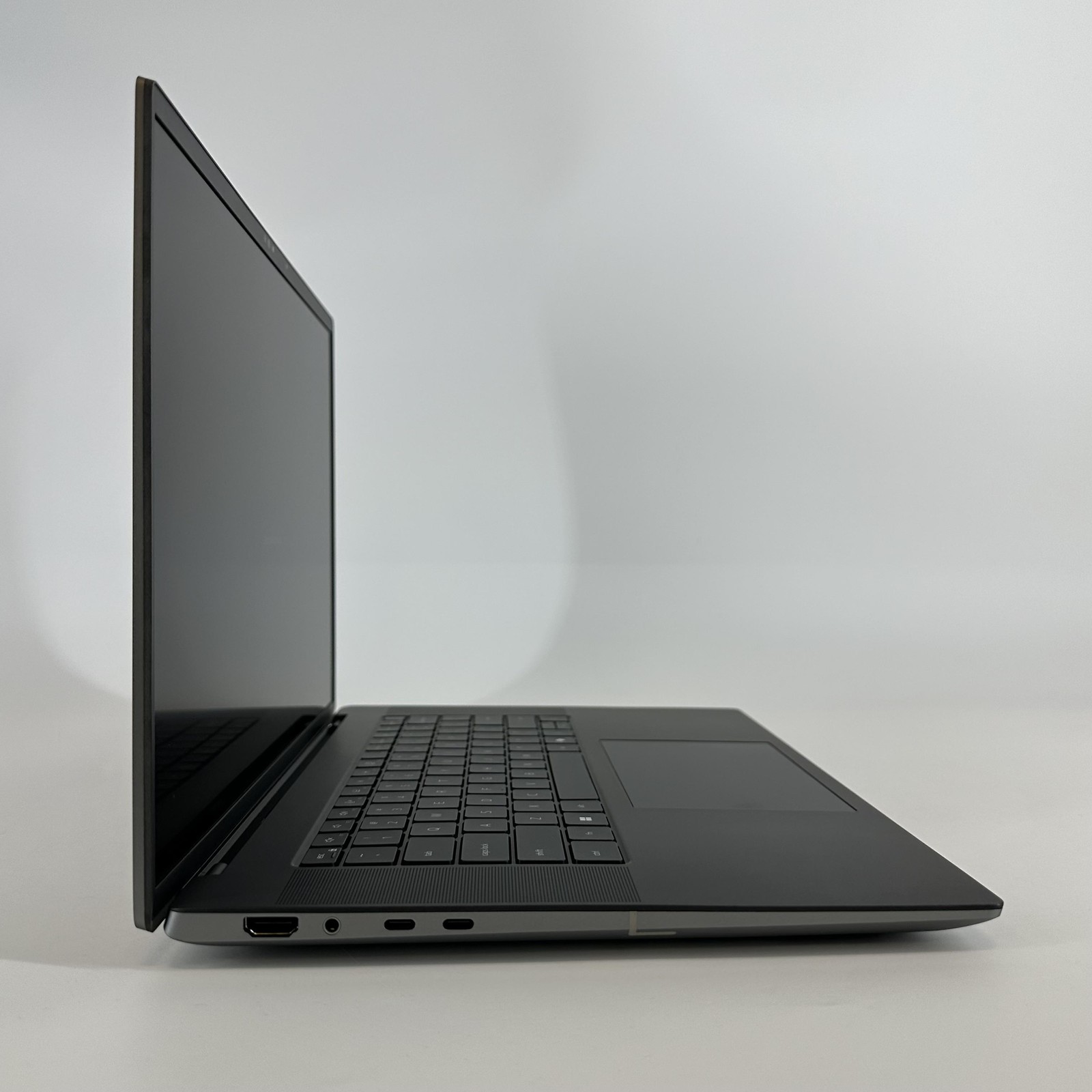 Dell Precision 5690 16 FHD+ 2.5 GHz Ultra 9 185H 64GB 1TB SSD RTX 4000 Ada