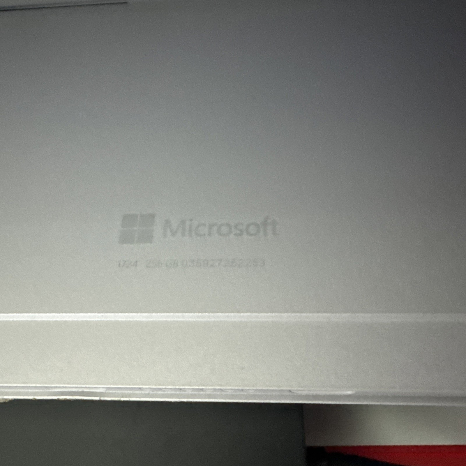 Microsoft Surface Pro 4 i7-6650U 16.0 GB RAM NO KEYBOARD LIFTED SCREEN NO HDD