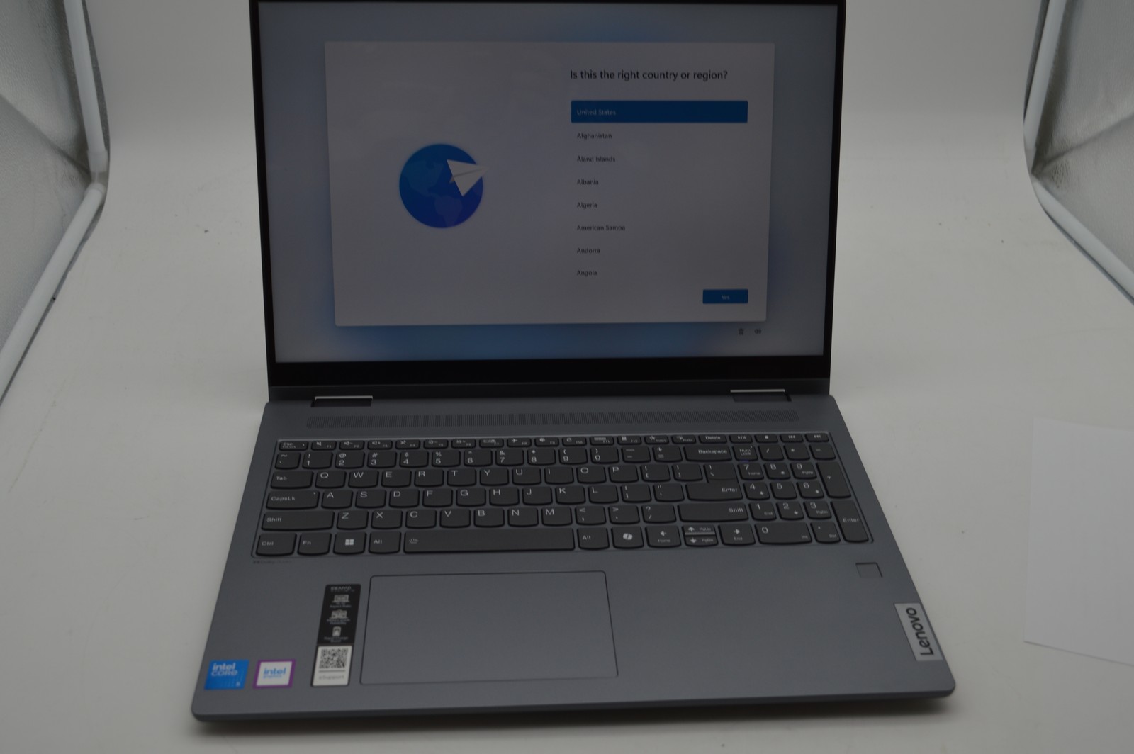 Lenovo IdeaPad 5 16″ Touch Intel Core 5 120U 1.4GHz 16GB 512GB SSD PC664307