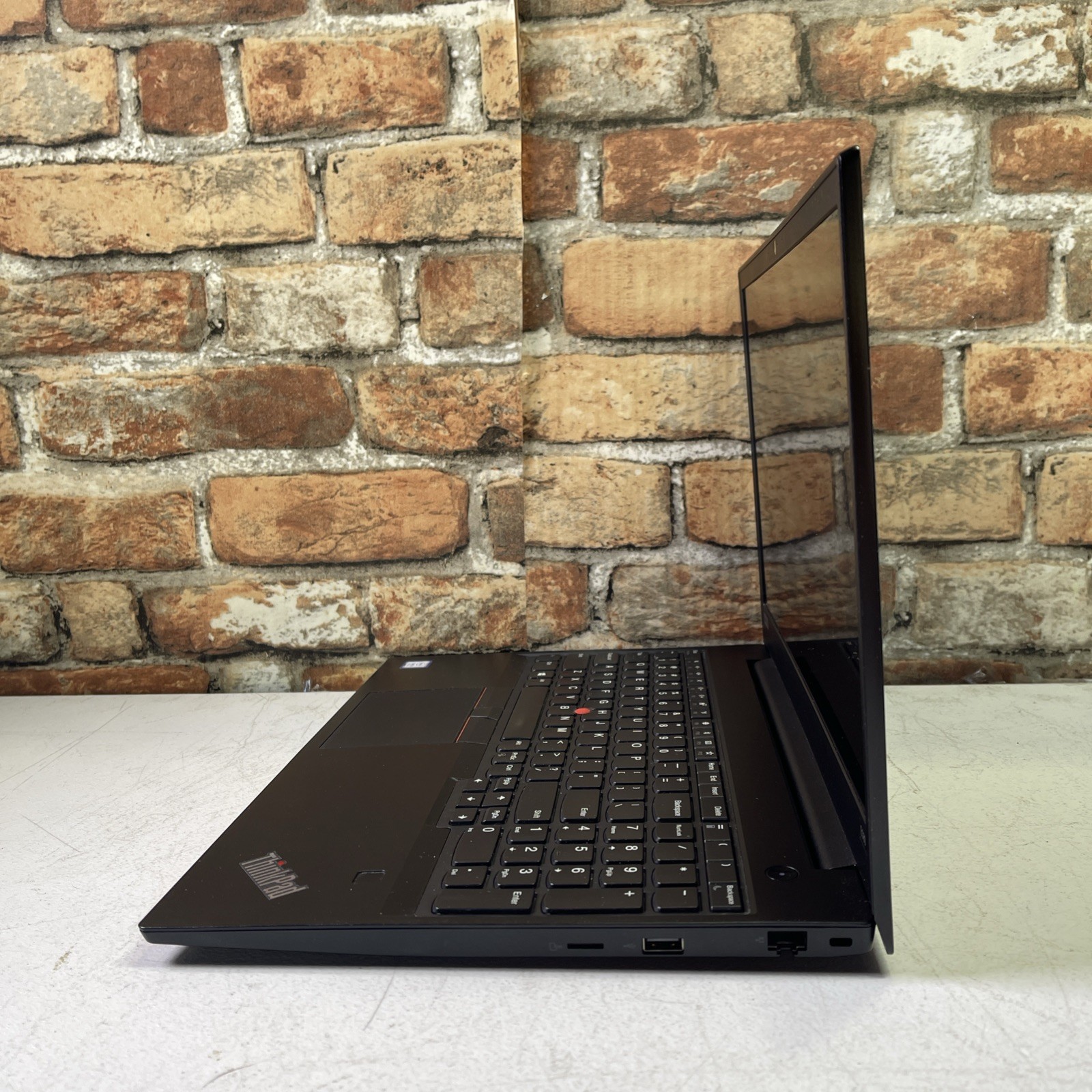 Lenovo ThinkPad E580 Tested LCD Screen w/ Chassis & Battery – No Motherboard’s