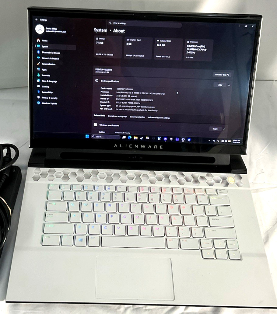 ALIENWARE M15 R4 i9-10980HK 32GB RAM 512GB WIN11 HOME