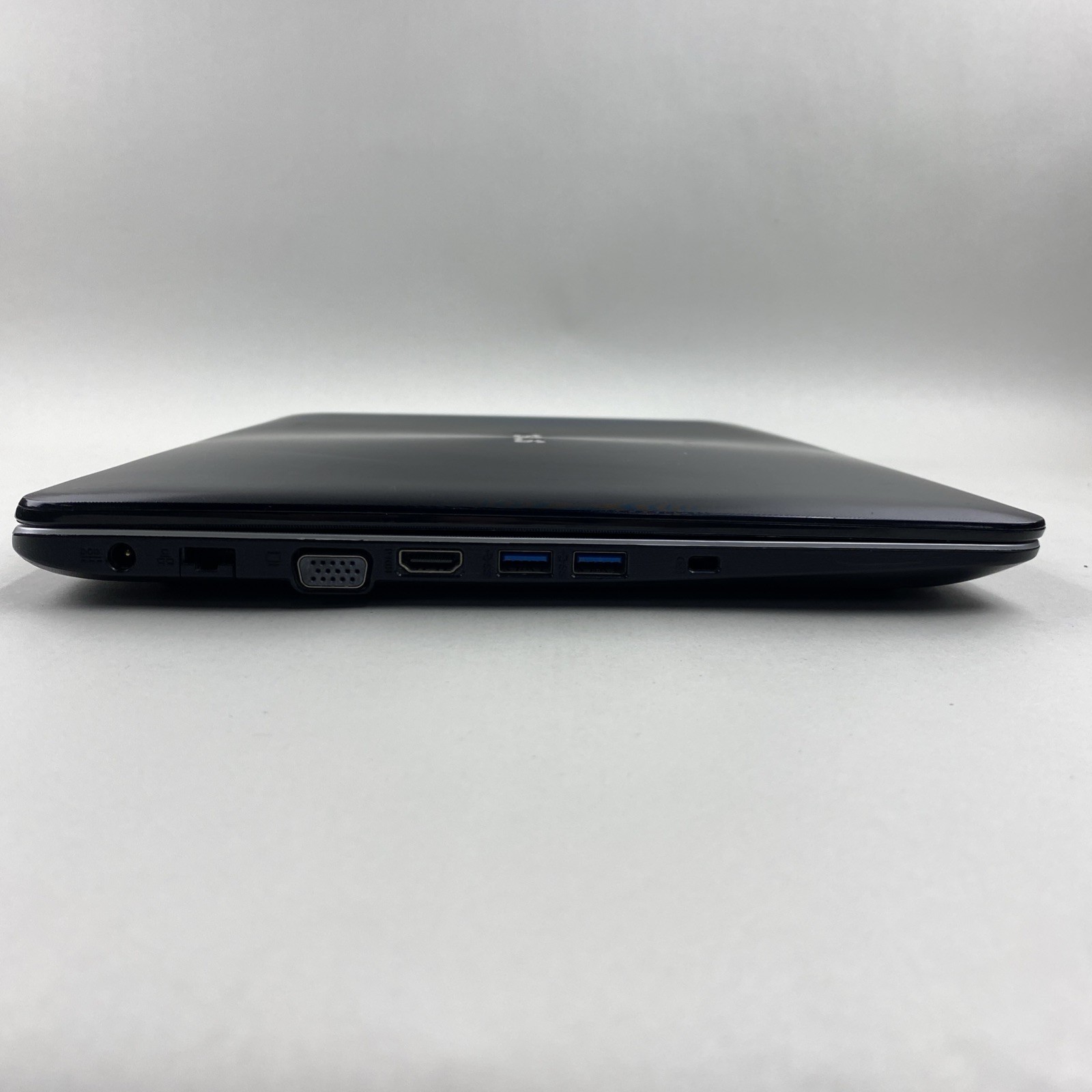 ASUS X555L Intel Core i3-5020U 2.20GHz 4GB RAM 15.6″ No Battery No HDD No OS