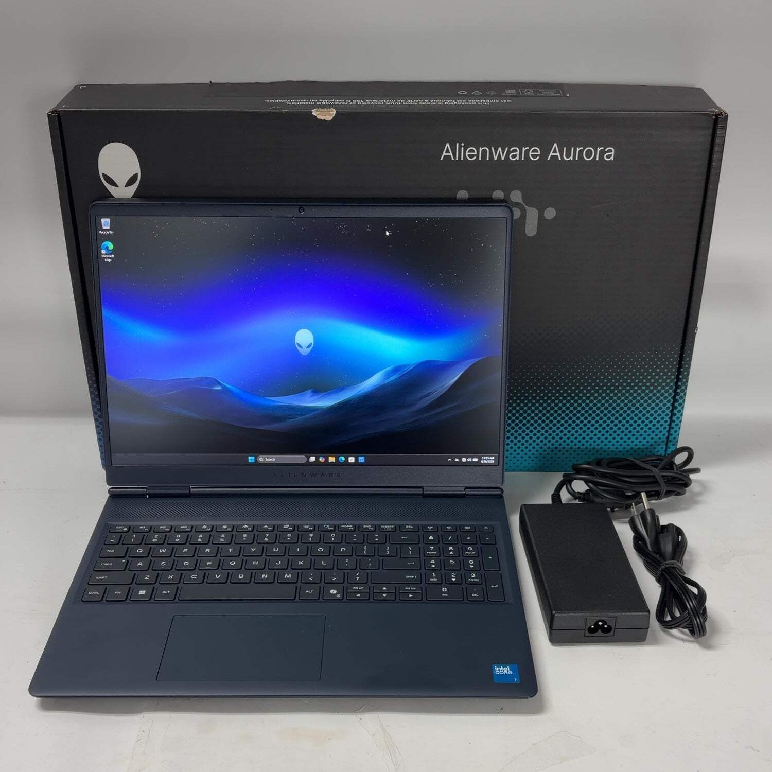 Alienware 16 Aurora AC16250 16″ Core 7 240H 2.5GHz 16GB RAM 1TB SSD RTX 5050