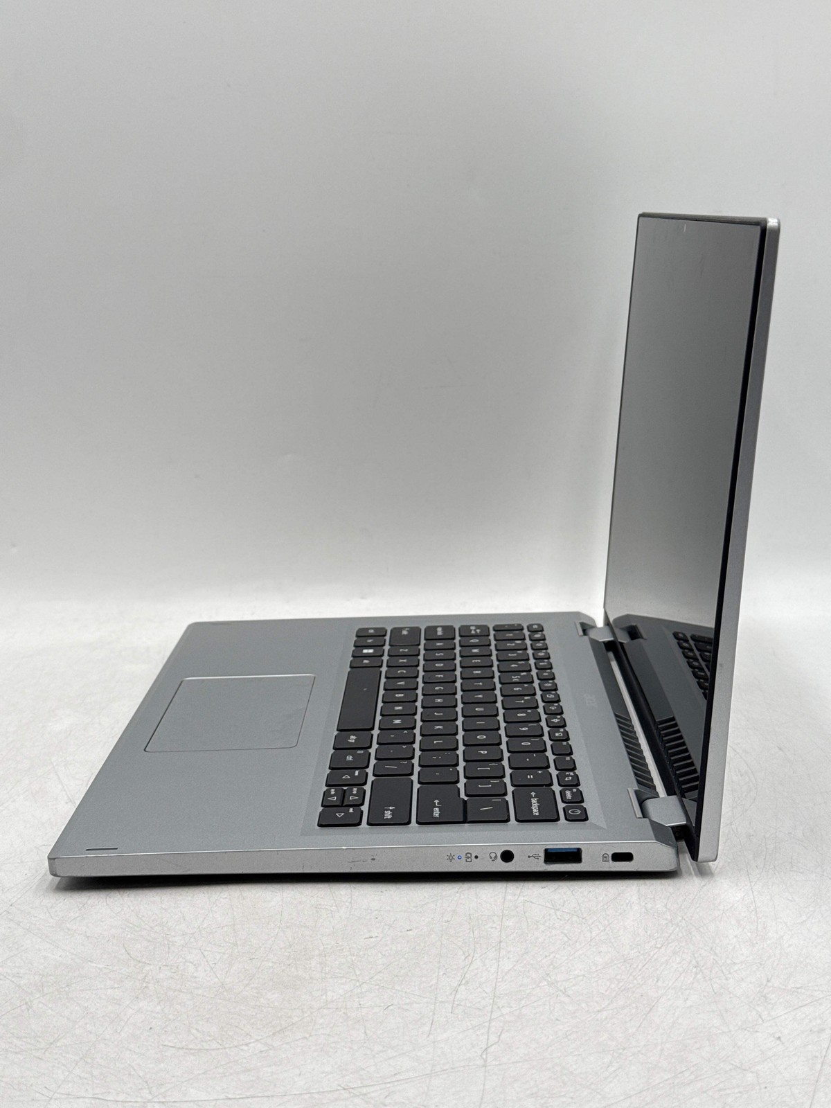 Acer Aspire 3 Spin 14 i3-N305 8GB RAM 256GB SSD 14″ Silver 2-in-1 Laptop