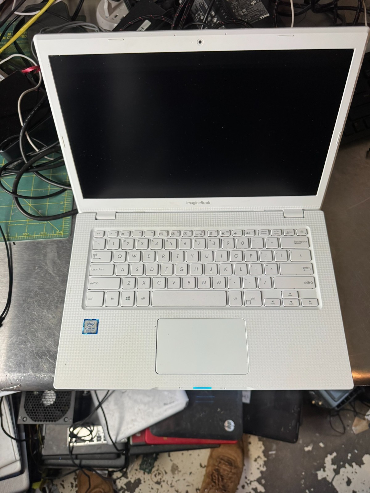 ASUS ImagineBook 14 MJ401TA m3-8100Y 4GB 120GB SSD Win11 Home