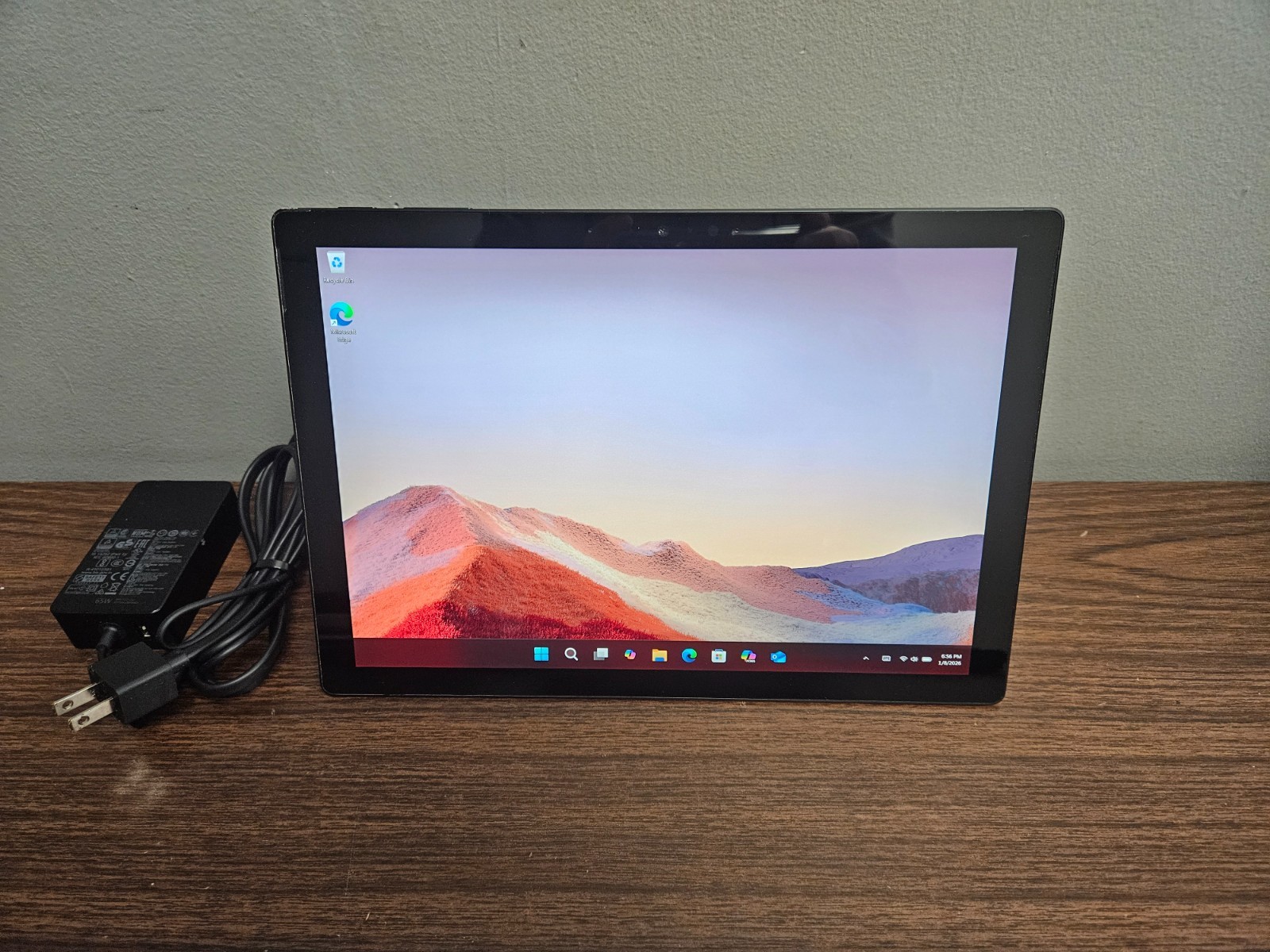 Microsoft Surface Pro 7 1866 Core i5-1035G4 1.10GHz 8GB 256GB Tablet Only