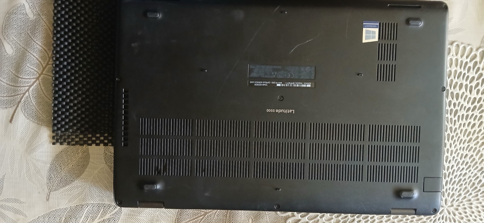 Dell Latitude 5500 15.6″ i7 8th Gen No Memory No ssd Win10 1920×1080