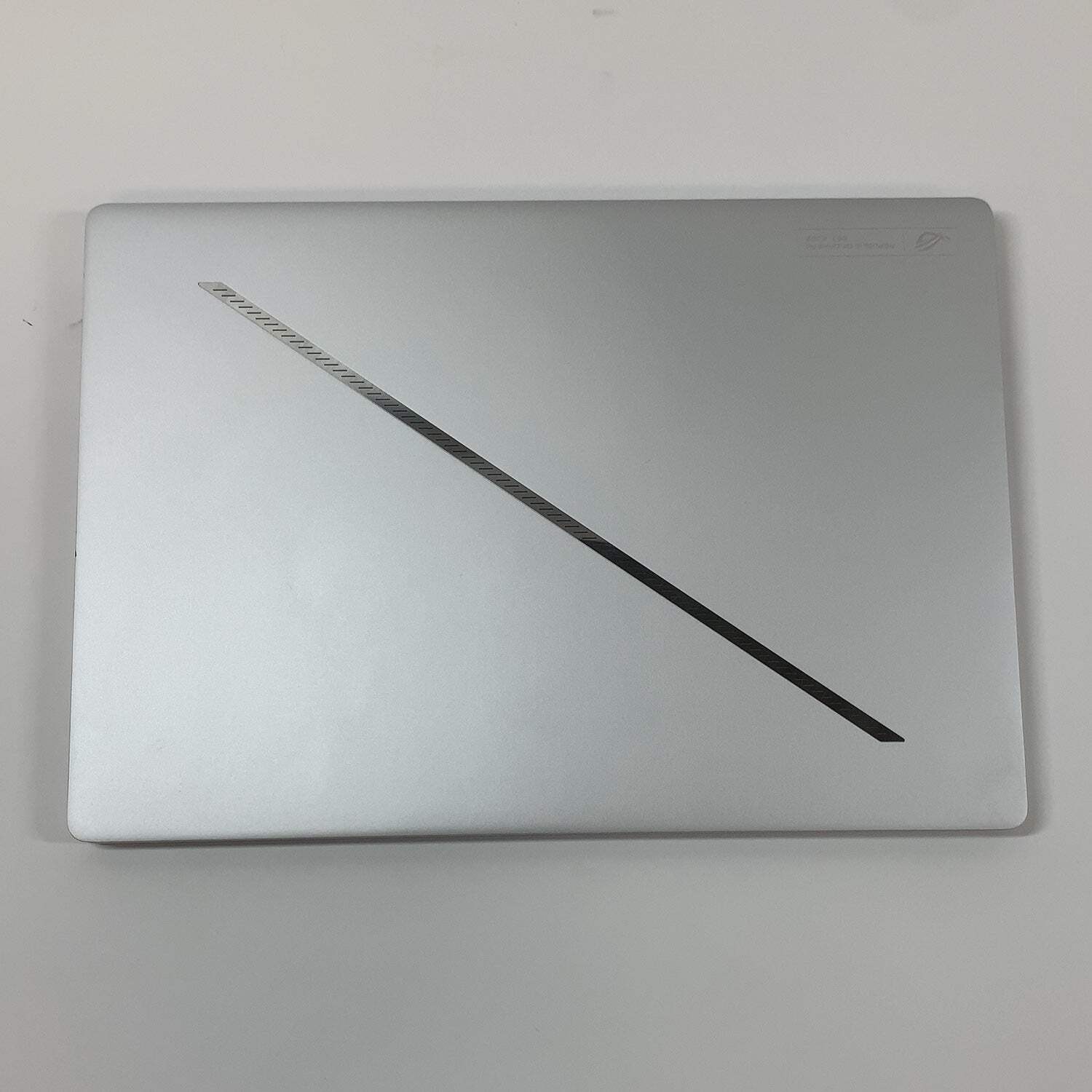 Asus ROG Zephyrus G16 GU605 15.9″ Core Ultra 9 185H 2.5GHz 32GB RAM 1TB RTX 4080