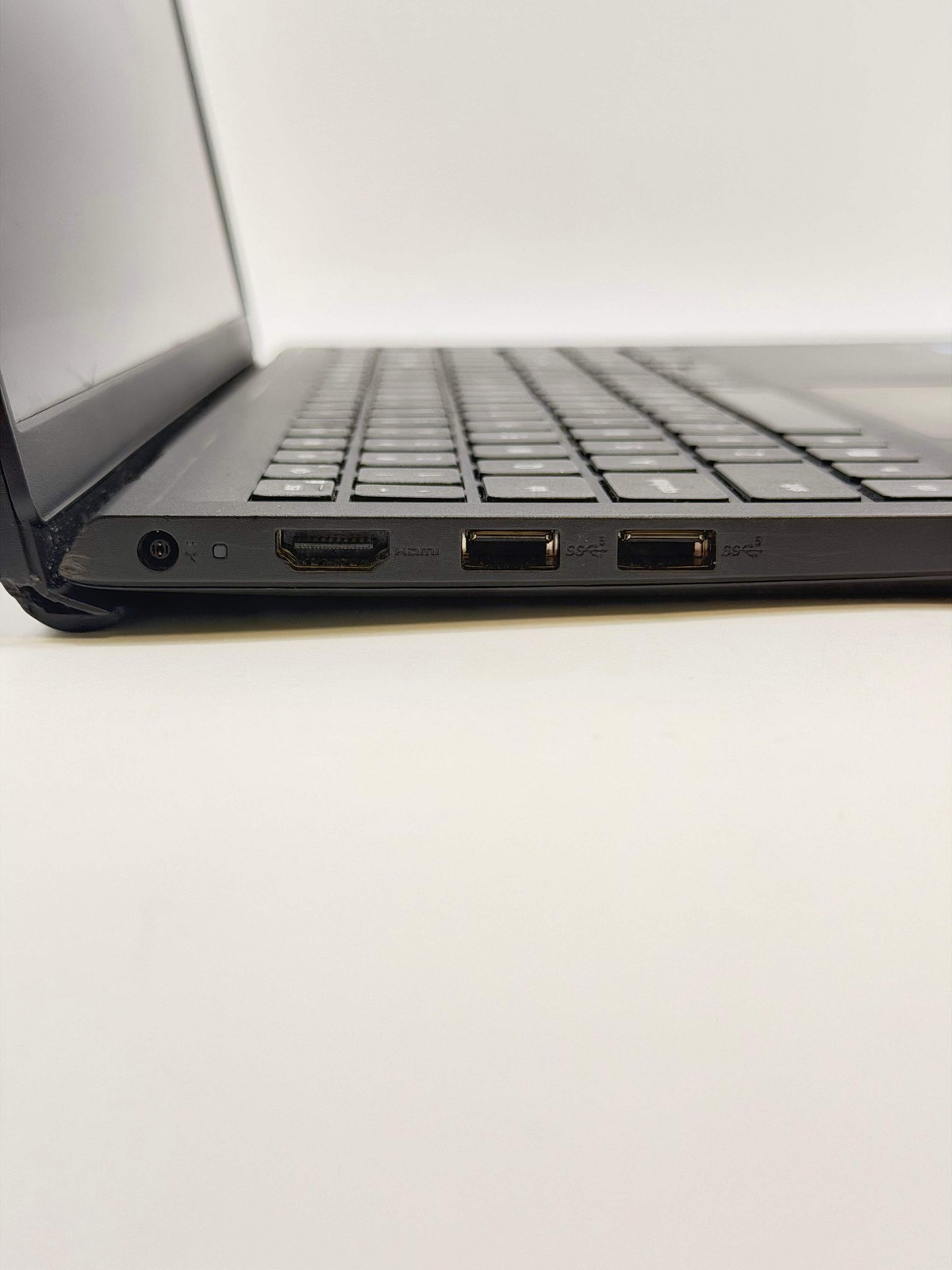 Dell Inspiron 15 3000 Intel Pentium 256GB SSD 8GB RAM 15.6″ Black