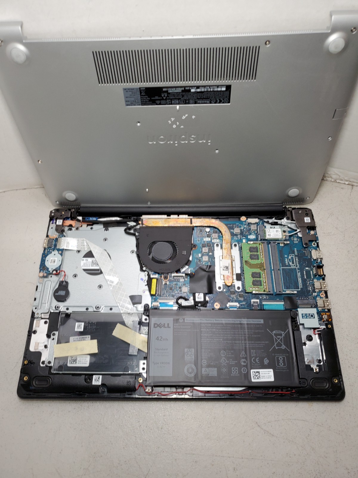 DELL INSPIRON 3593 CORE I5-1035G1 1.00GHz 8GB RAM No HDD/SSD/OS! #69