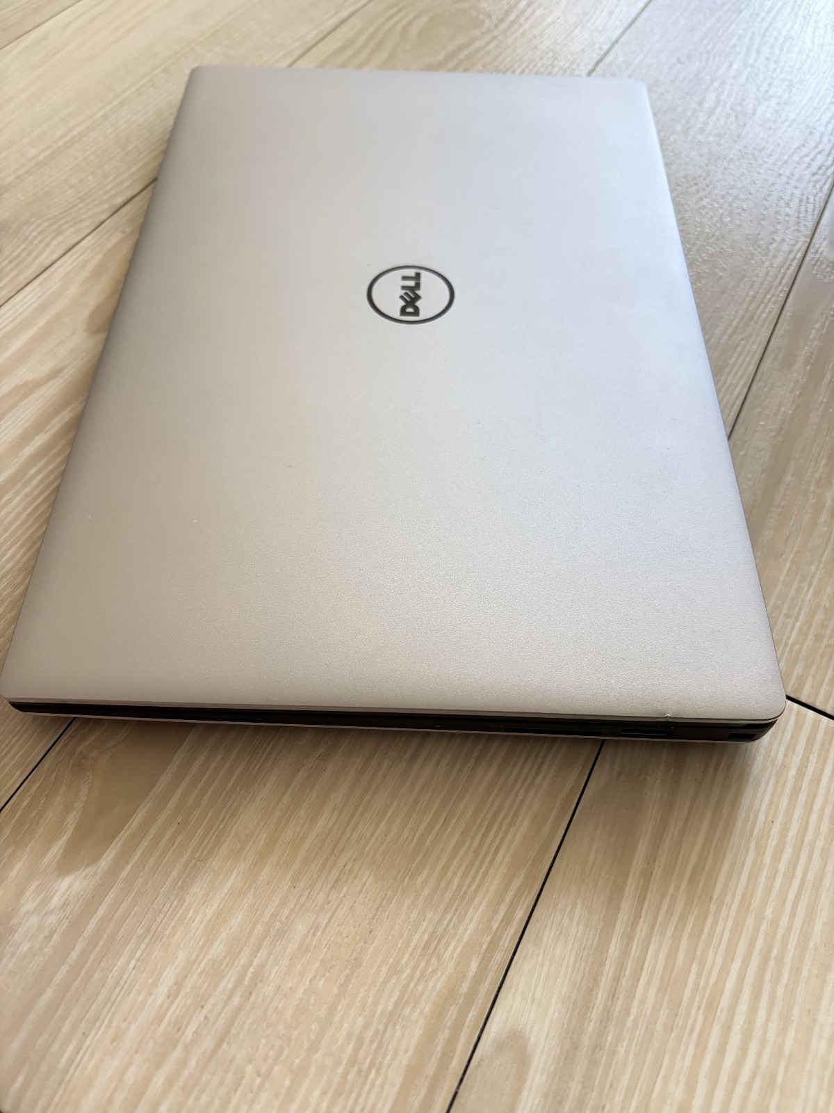 Dell Touchscreen Laptop – Intel i5 | 8GB RAM | 256GB SSD | Windows 10
