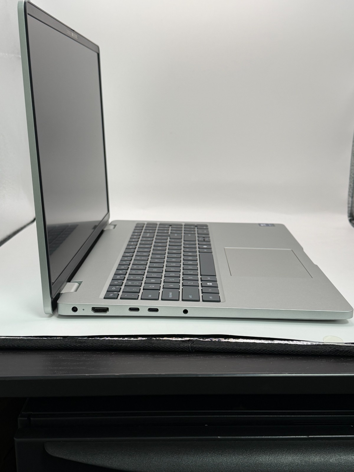 Dell Pro 16 PC16250 16″ Notebook – Intel Core Ultra 5 235U 32GB 512GB SSD 3HN1W