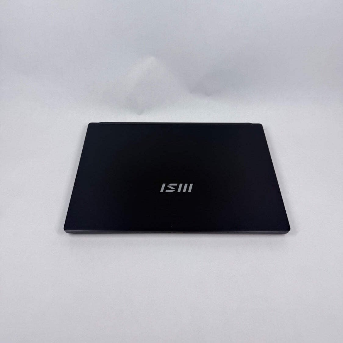 MSI Modern 15 H 15.6″ i7-13620H 2.4GHz 32GB RAM 1TB SSD