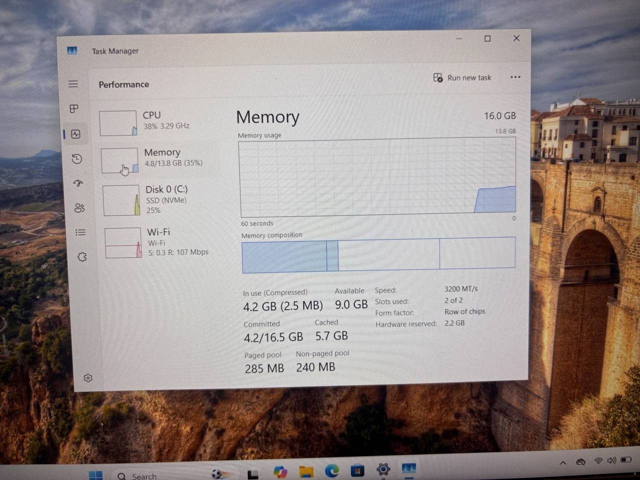 LENOVO IDEAPAD SLIM 3 15ABR8 AMD RYZEN 7 5825U 512GB SSD 16GB Touch Screen PH9