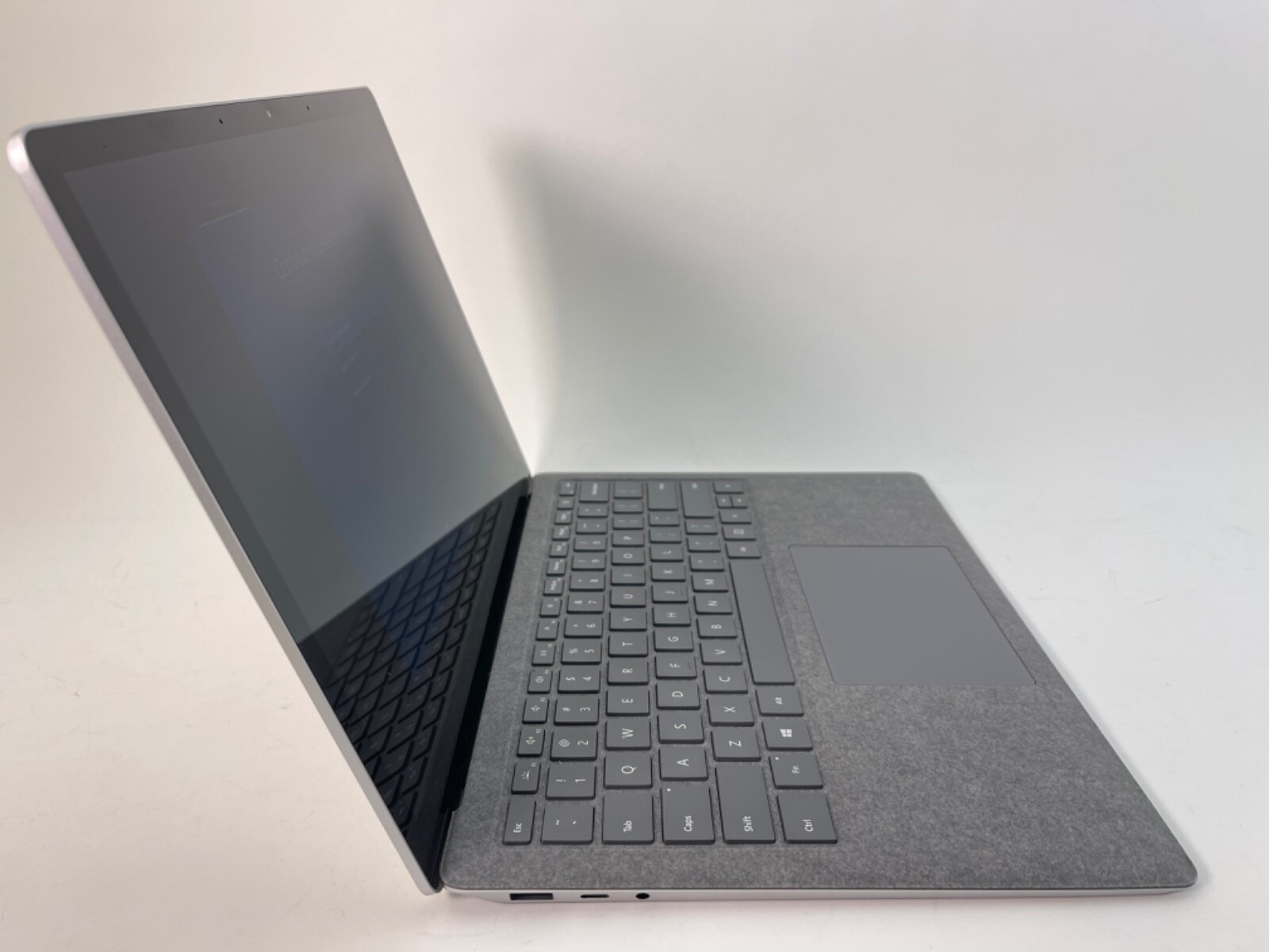 Microsoft Surface Laptop 3, VGY-00001, 13.5″ Touch, i5-1035G7, 8GB, 128GB SSD
