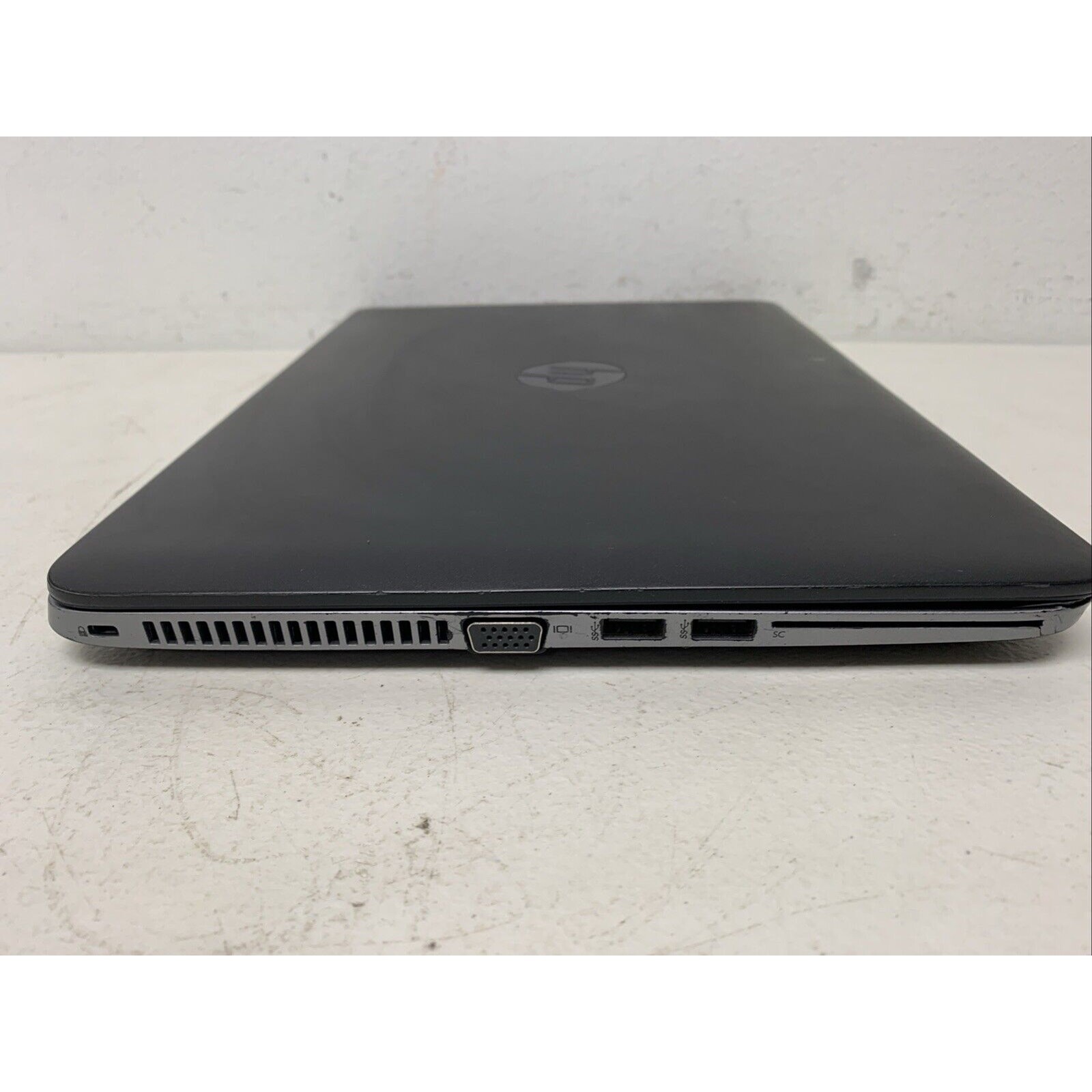 HP Elitebook 745 G2 AMD A10 Pro-7350B R6,10 2.1MHZ 8GB RAM 240GB SSD WIND 10 Pro