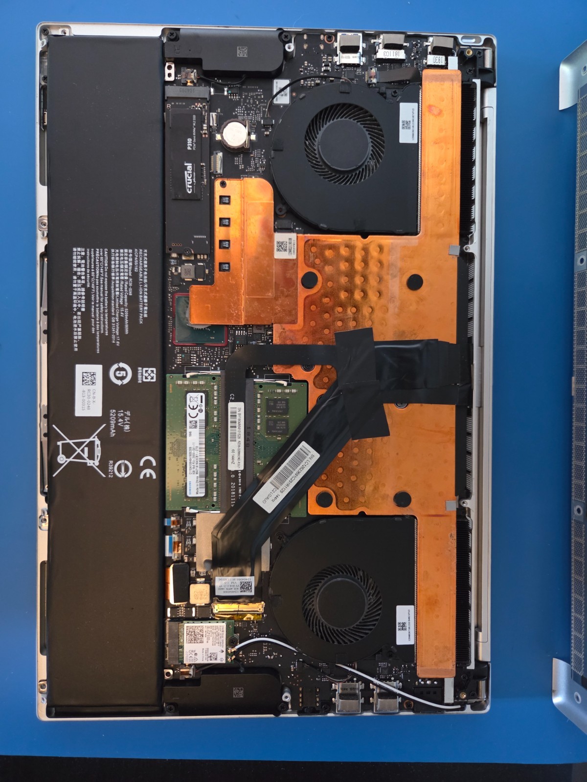Razer Blade Advanced 15 2019 – FHD – RTX 2060 – Mercury