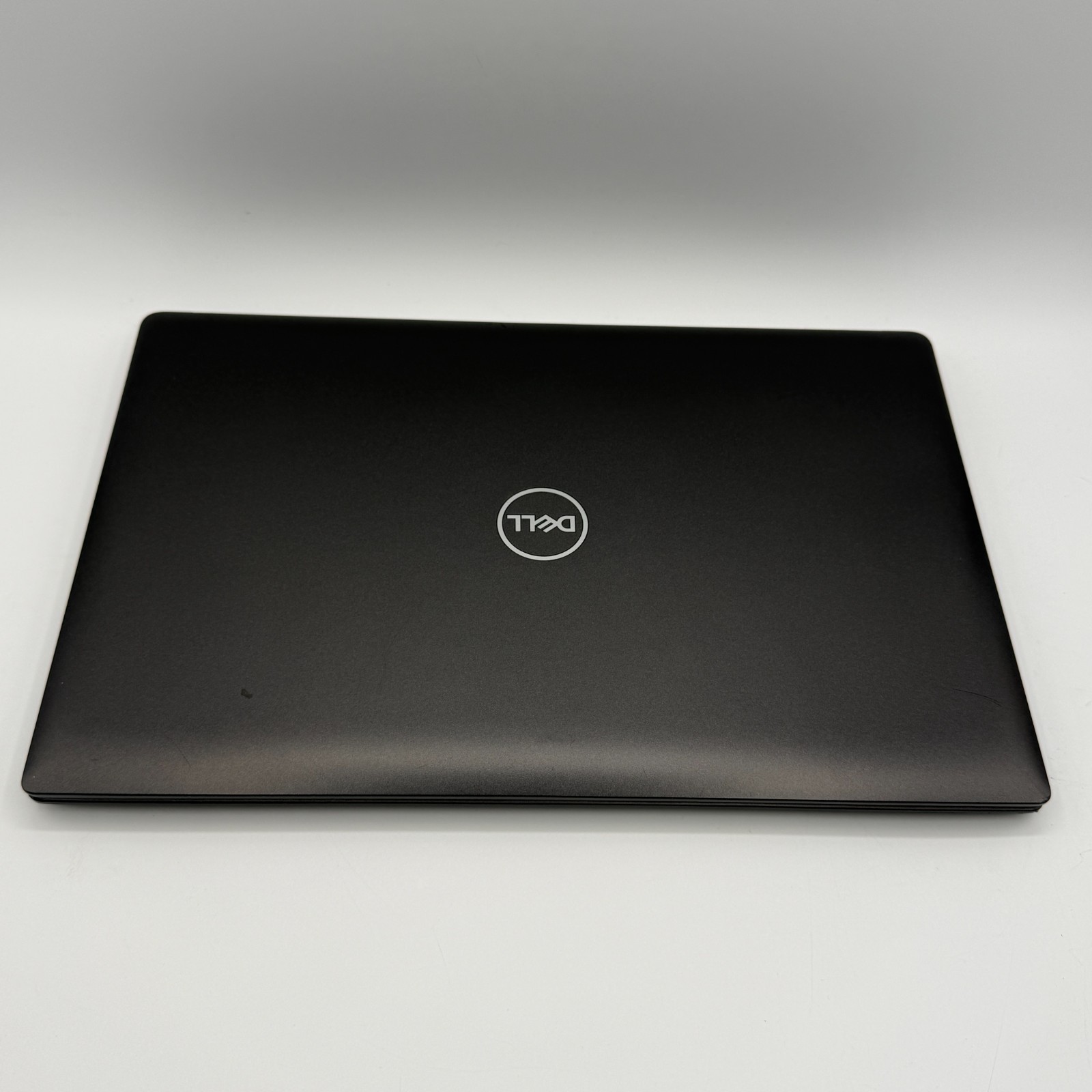 Dell Latitude 3301 13.3″ i3-8145U 4GB RAM 256GB SSD Windows 11 Pro Education