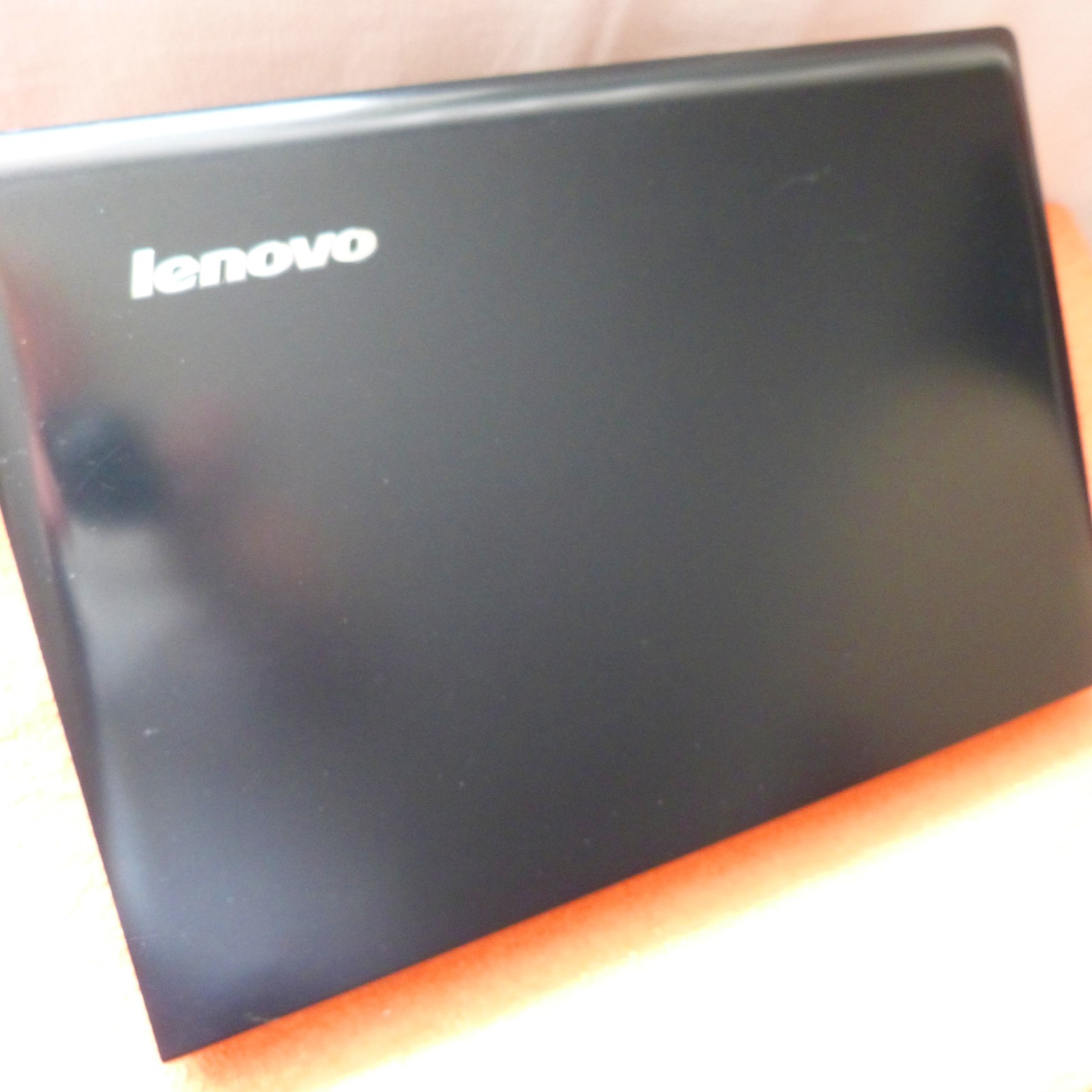Lenovo Z50 ULTRABOOK 15″ FULLHD l 750 Windows 10 l AMD QUAD CORE l 12GB RAM
