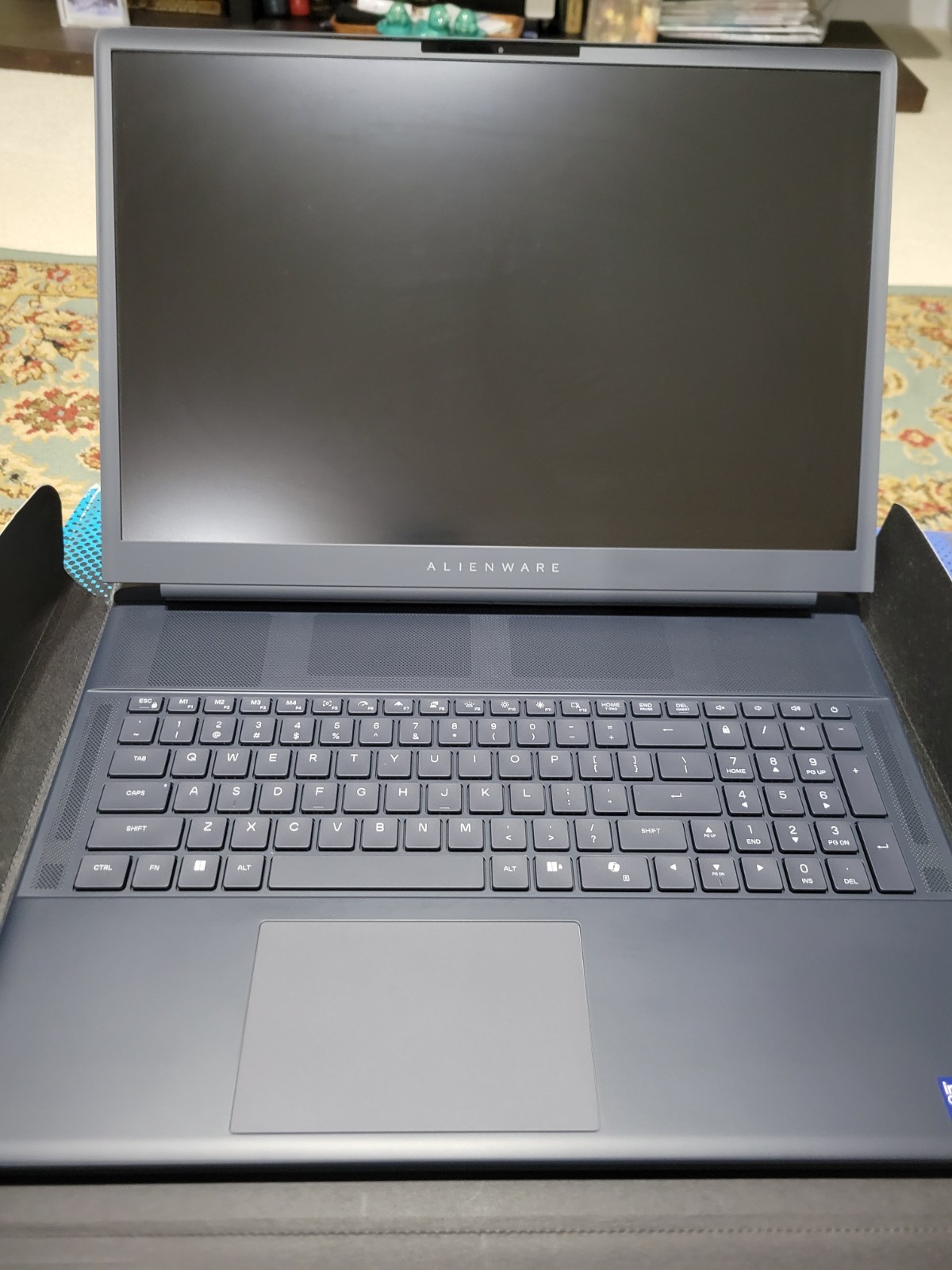 Alienware 18 Area-51 Gaming Laptop 18″ WQXGA 300Hz Ultra 9 32GB 2TB RTX 5070 Ti