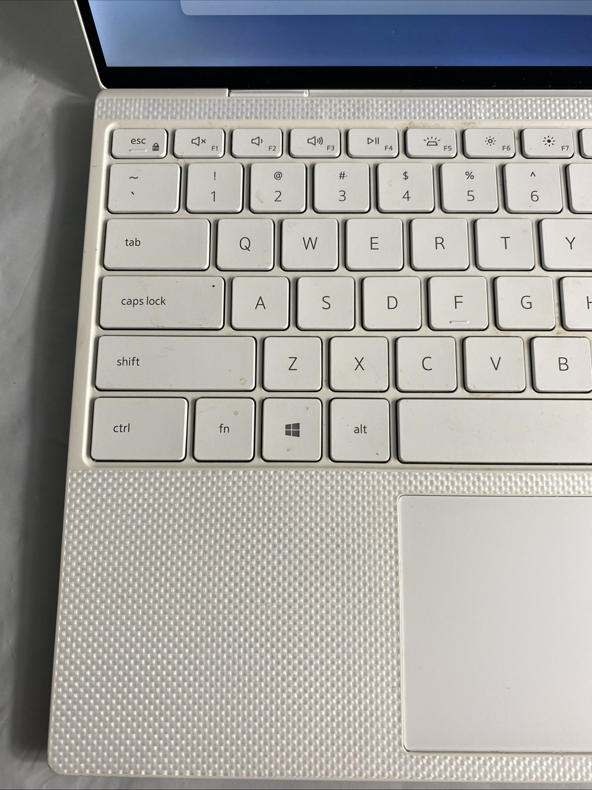 Dell XPS 13 – 512GB SSD, Intel Core i7 10th Gen 16GB RAM – No Box No Cable