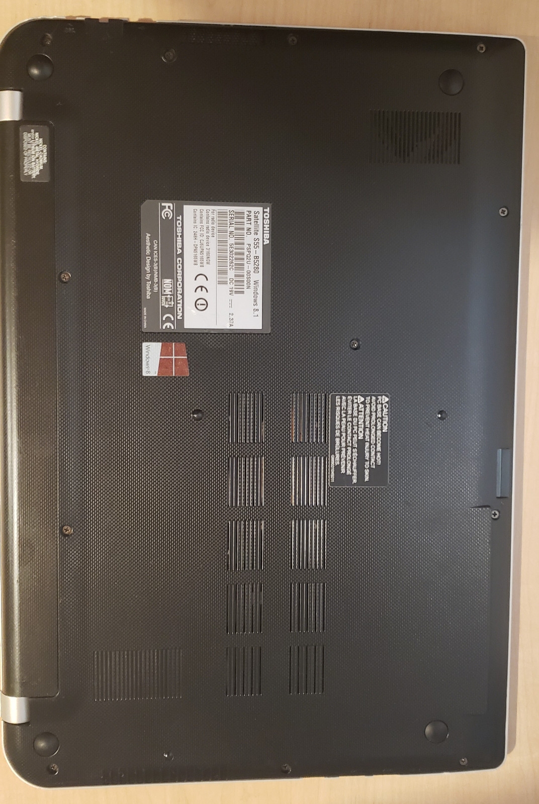 Toshiba Satellite S55-B5280, 15.6″, i7-4510u, 12GB, no HDD, READ