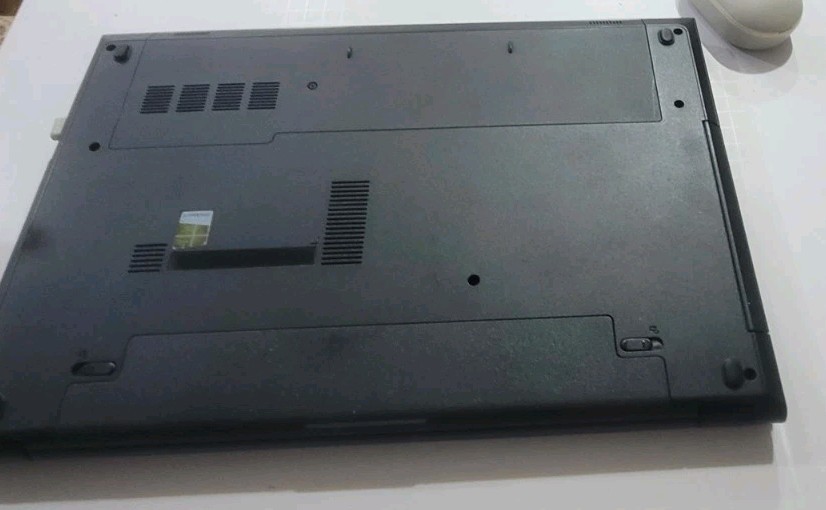 Dell Inspiron 15″,3000 Series, w/ Windows 10 Home.