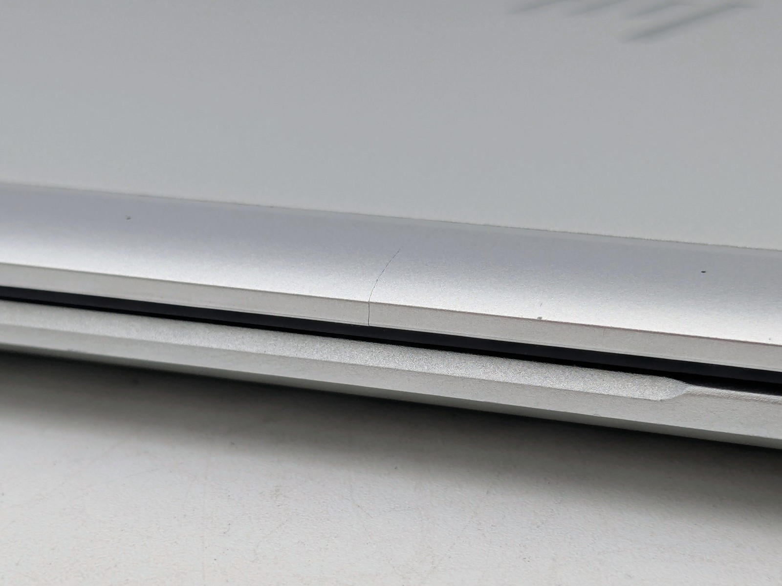 HP EliteBook 840 G5 14″ FHD I7-8650U Backlit FP Reader *READ*
