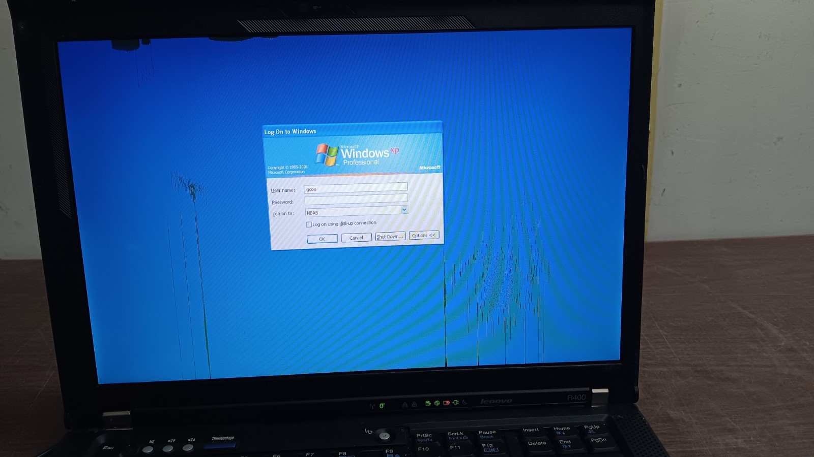 IBM Lenovo ThinkPad R400 Laptop core 2 Duo 100 GB HD Windows XP 14″ LCD Parts