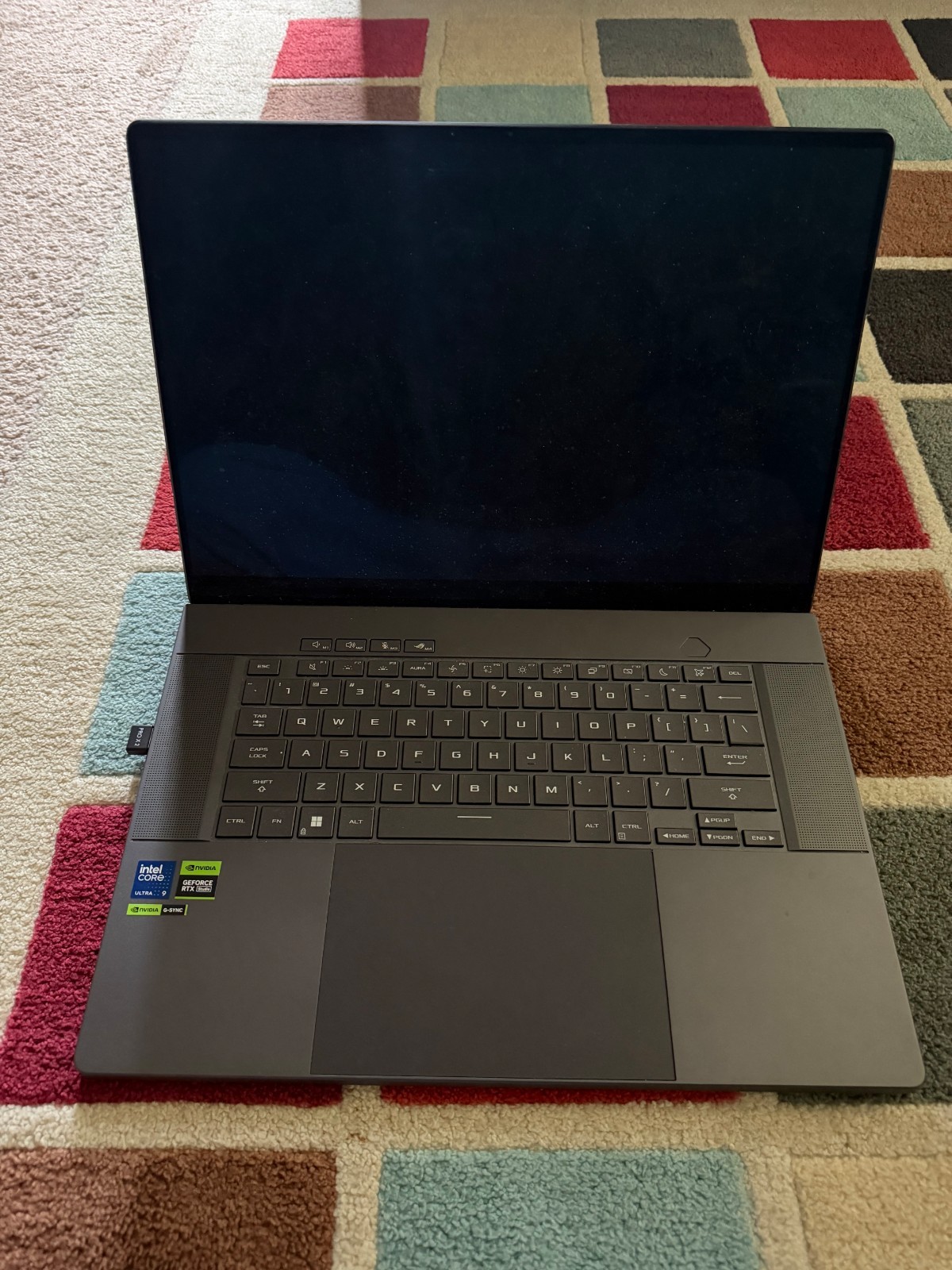 Asus Rog Zephyrus g16 ultra 9 185h RTX 4070