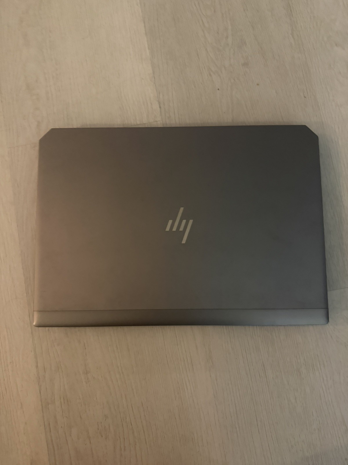 HP ZBOOK 15 G5 15.5″ Intel Core i7-8850H 16GB RAM 1TB NVMe SSD Nvidia P1000