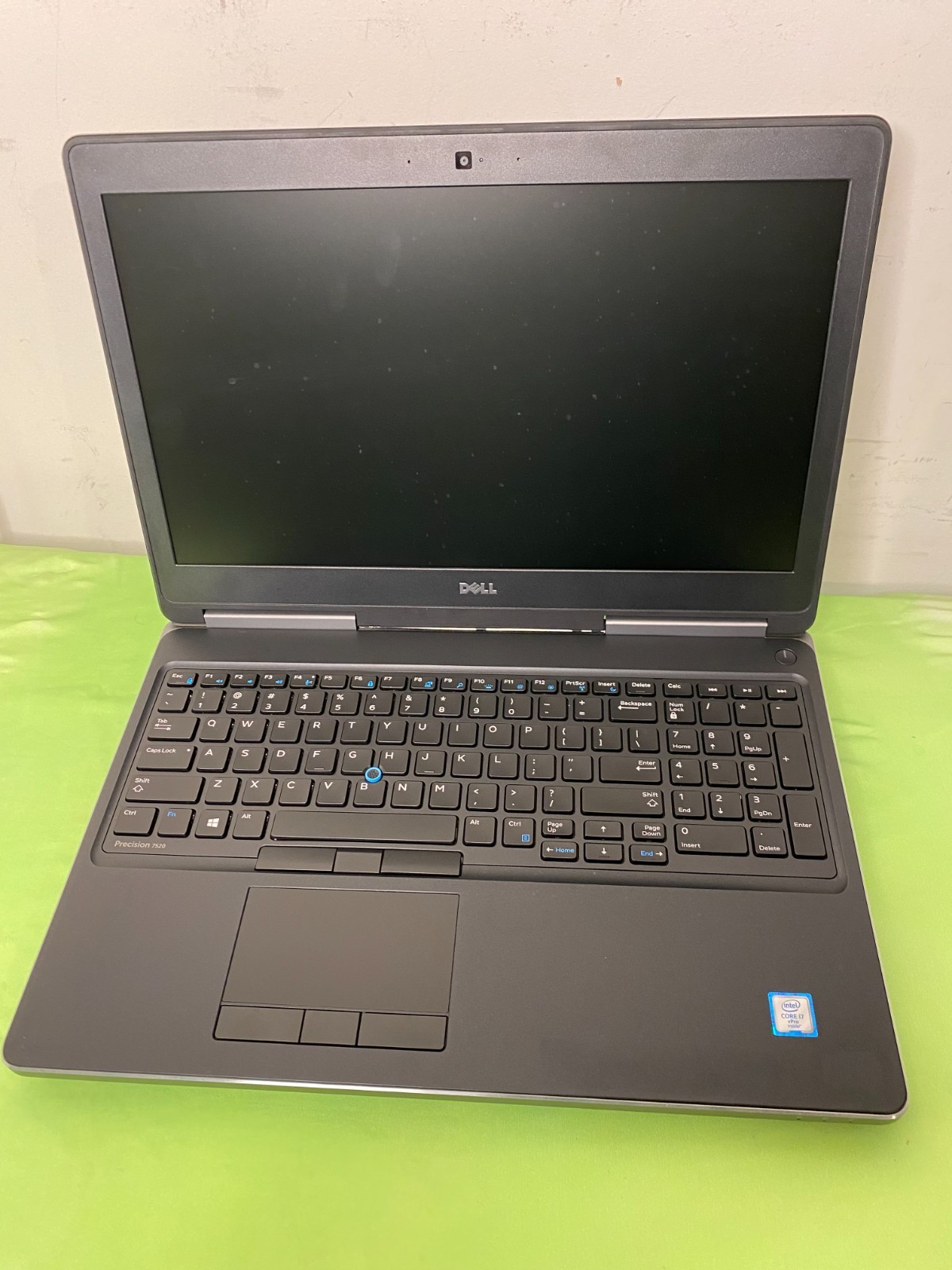 DELL PRECISION 7520 i7-6820HQ 2.70GHz 20GB RAM 256GB SSD QUADRO M2200 WIN 11 PRO