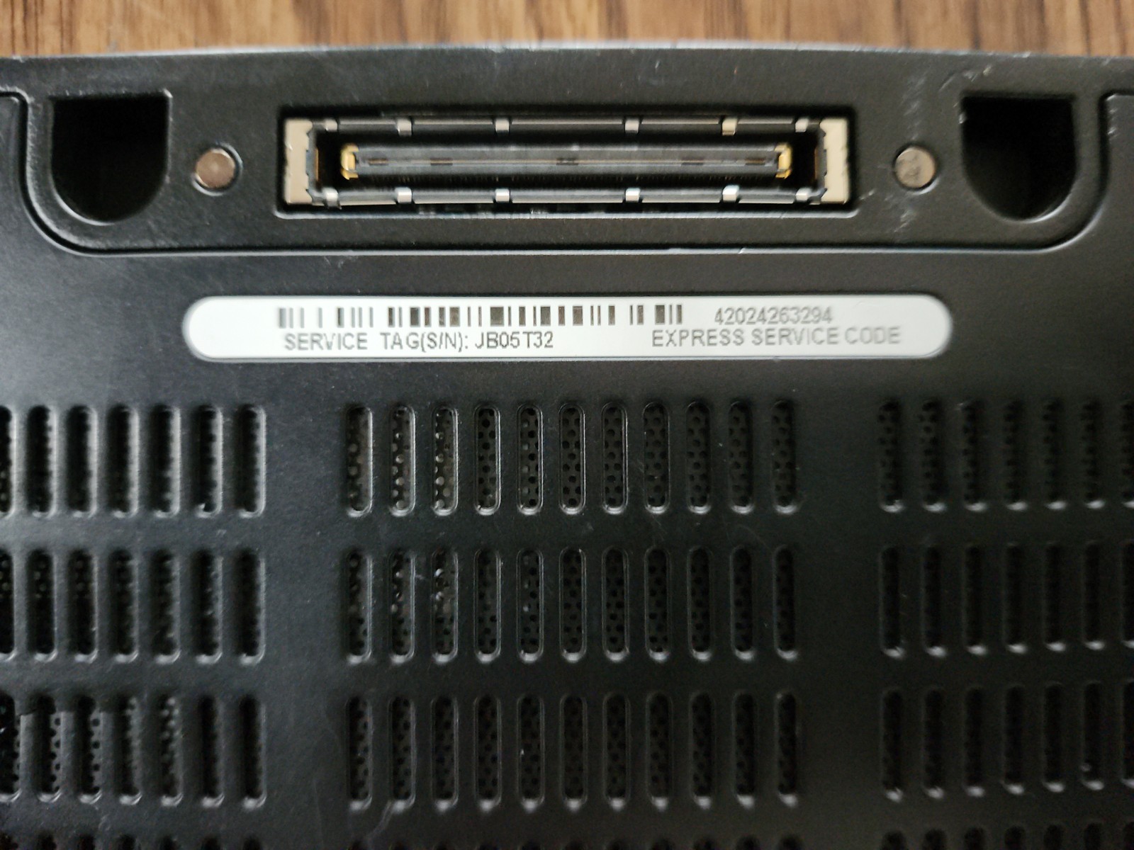 Dell Latitude E7450 14″ Intel i5-5300U 16 GB Case DMG No SSD BATT 69%