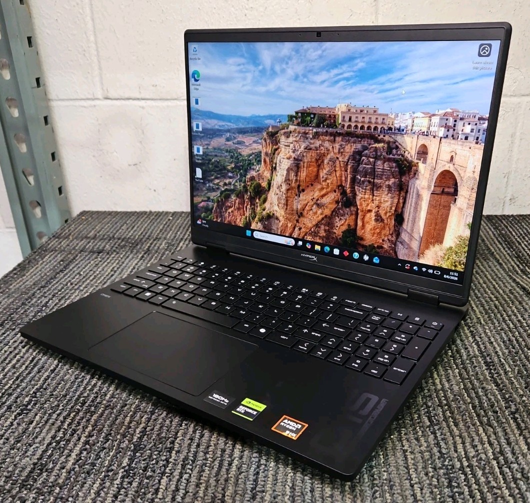 HP HyperX OMEN Gaming Laptop 15-gb0xx 2.64GHz 16GB RAM 1TB SSD 15″