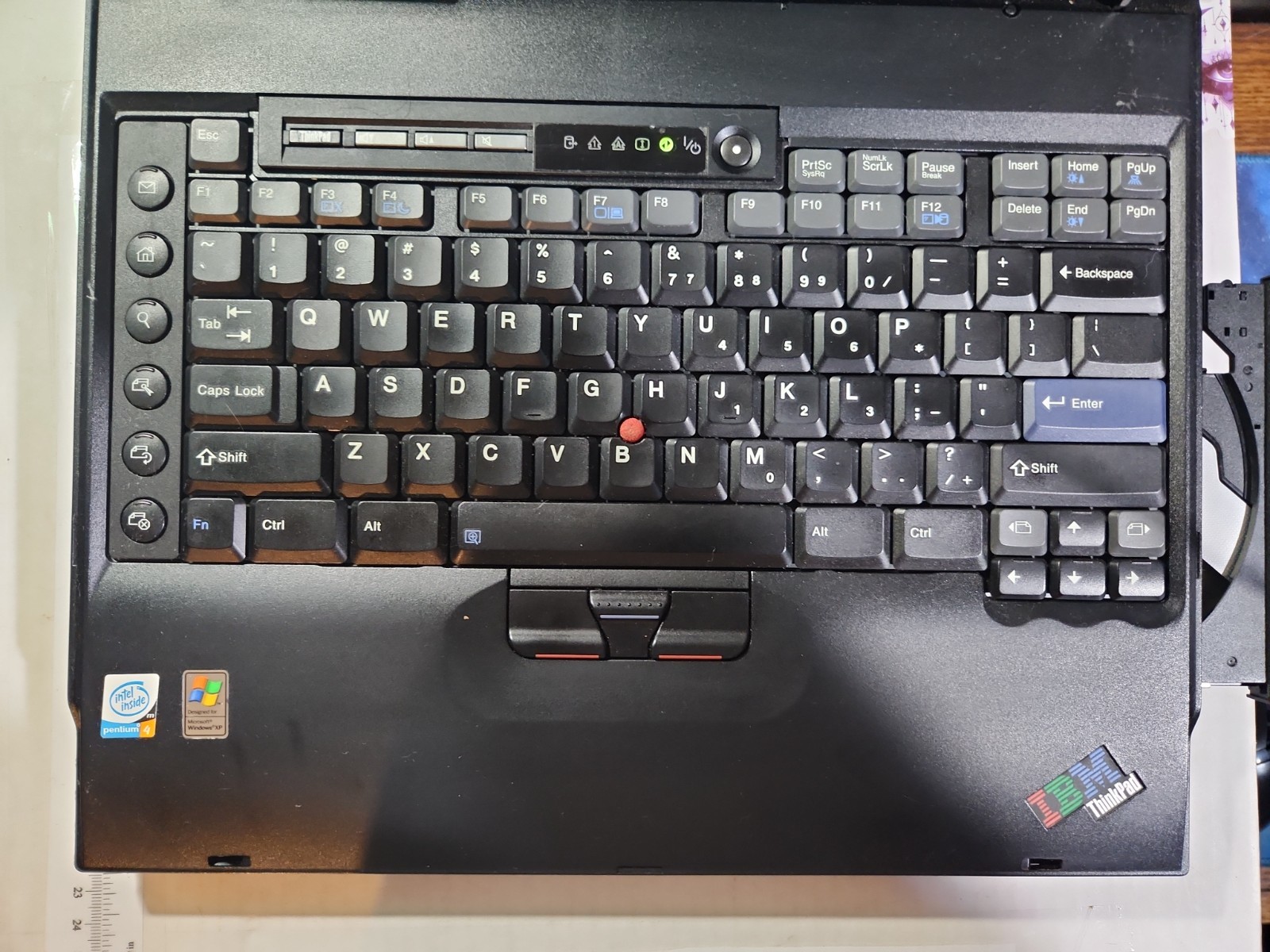 FUNCTIONING IBM ThinkPad A31 2.0ghz Pentium 4M 35 GB HDD DVD CD RAM Laptop XP