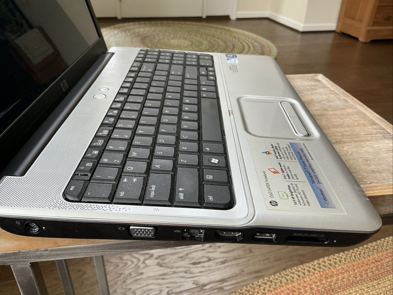 HP G60 549DX Notebook Windows 7 Home Premium 15.6” Screen Works AS IS