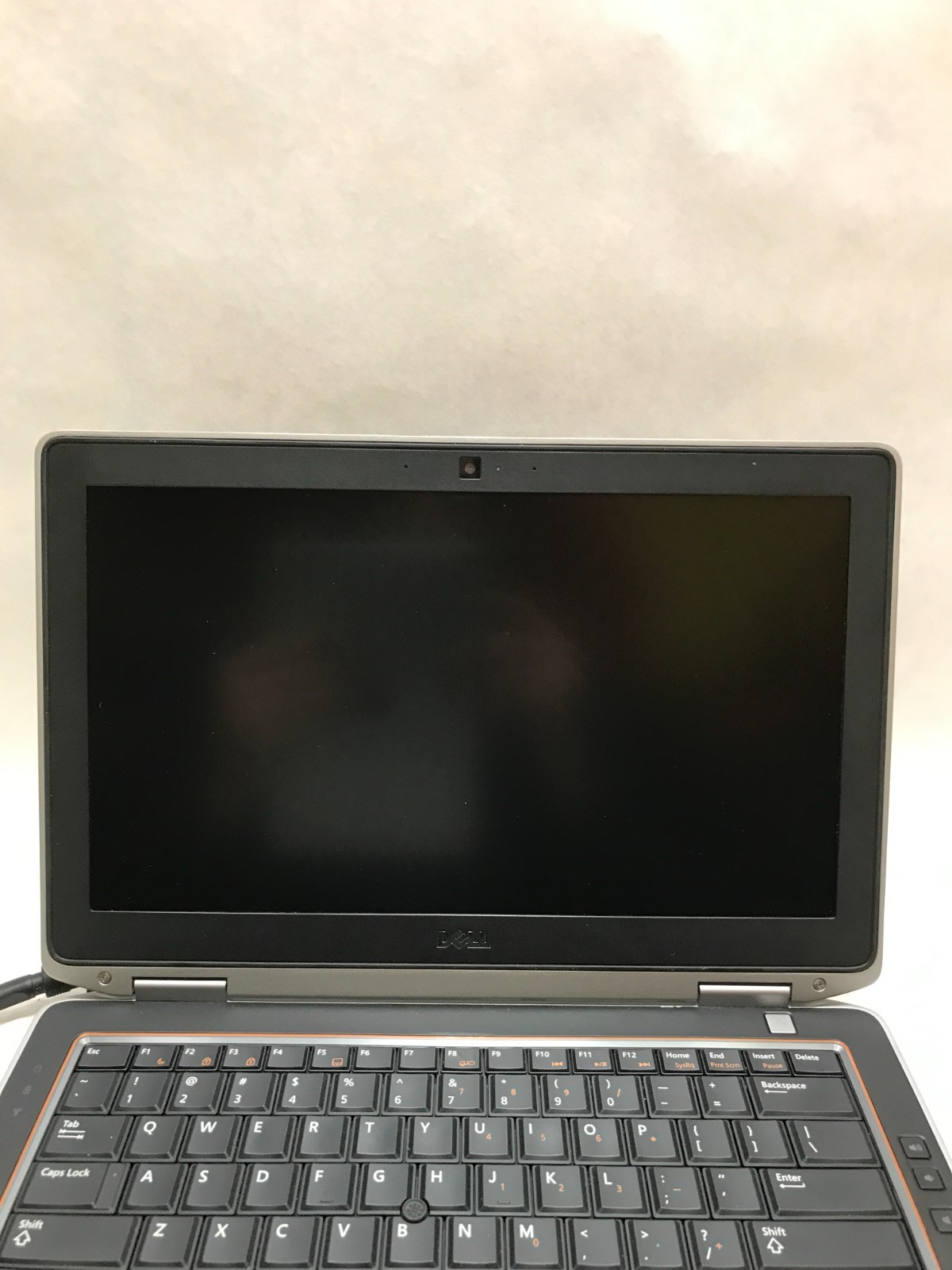 Dell Latitude e6320 13″ Intel i5 4GB RAM NO OS/HDD For Parts WILL NOT BOOT! – DW